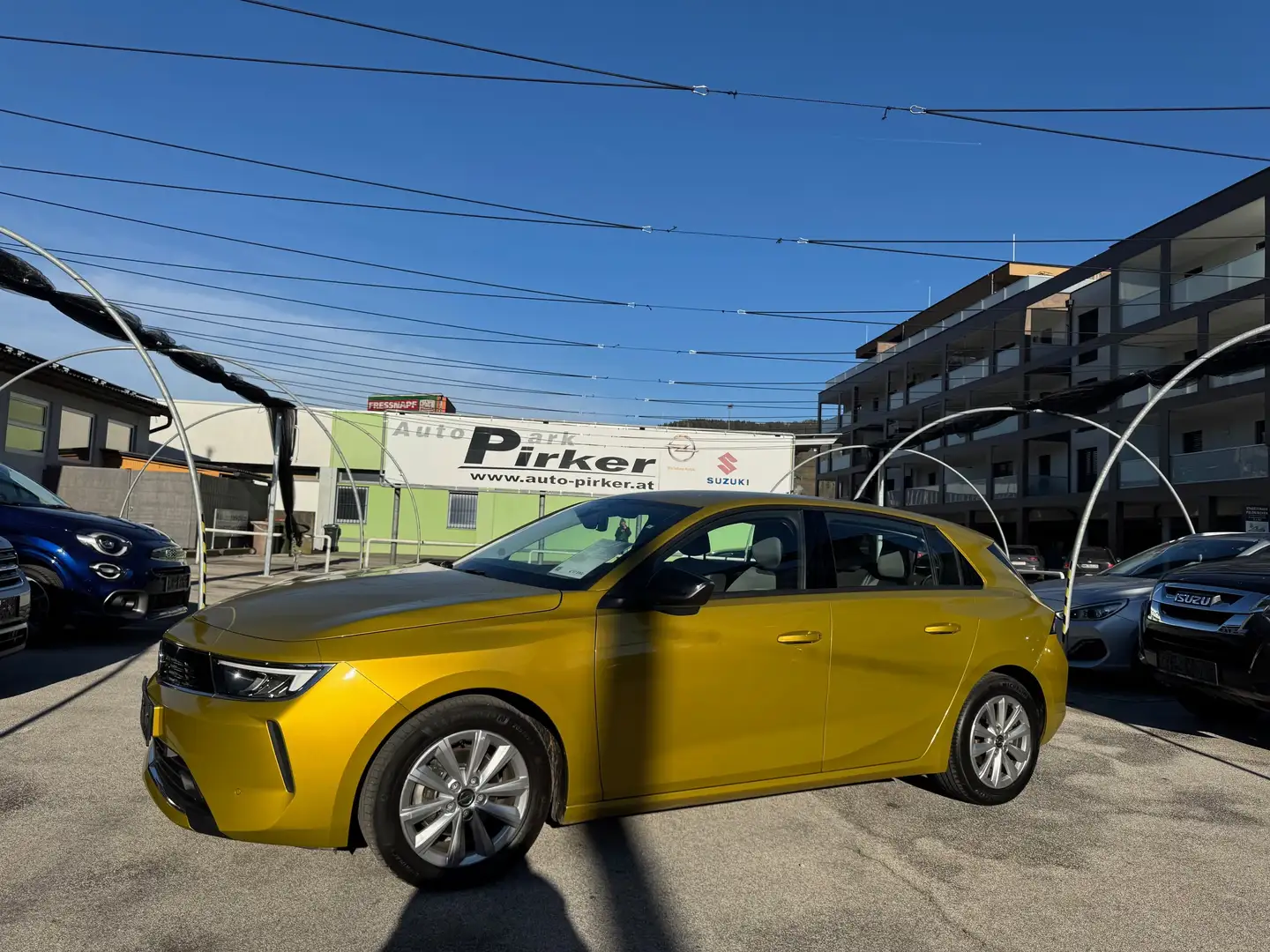 Opel Astra Astra 1,2 Turbo Business Edition Business Edition Gelb - 2