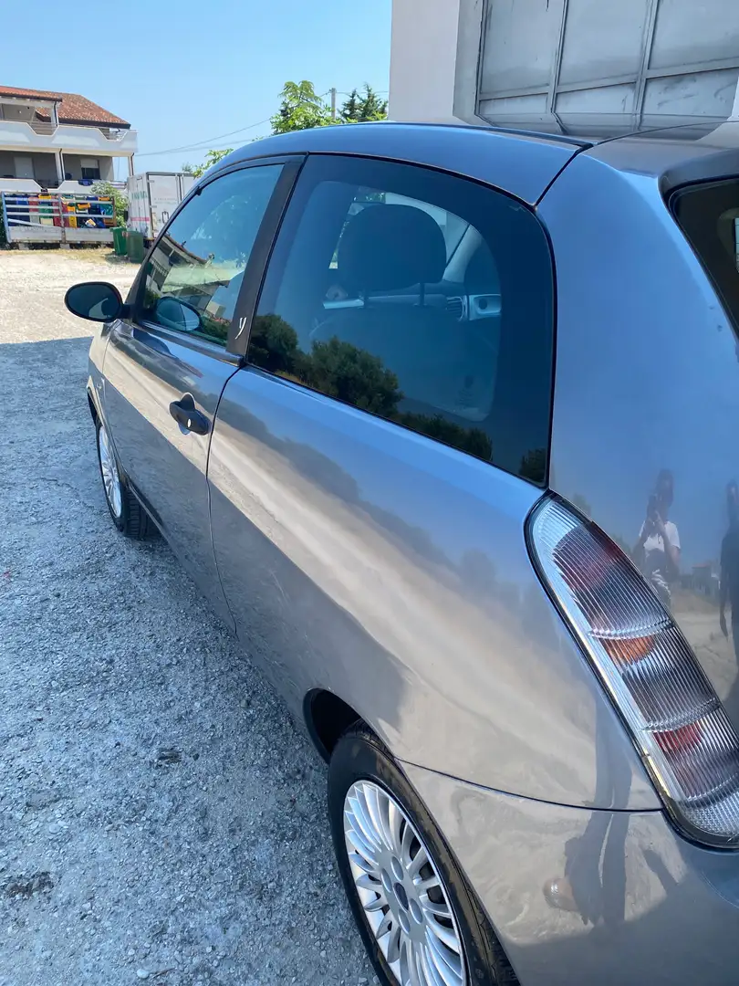 Lancia Ypsilon Ypsilon II 2007 1.3 mjt 16v Argento Argent - 2