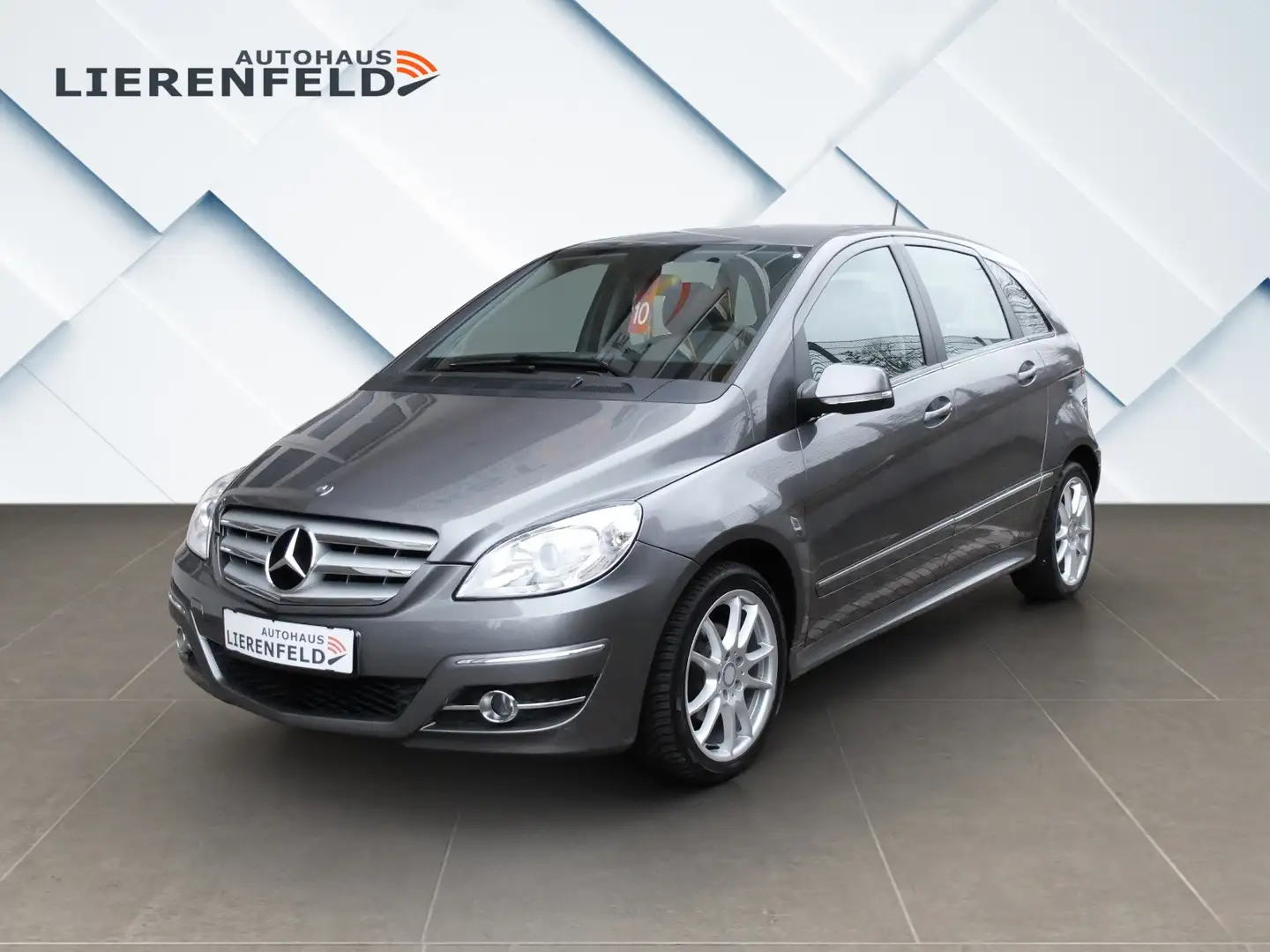 Mercedes-Benz B 180 Sportpaket Automatik Mercedes Scheckheft Grau - 1