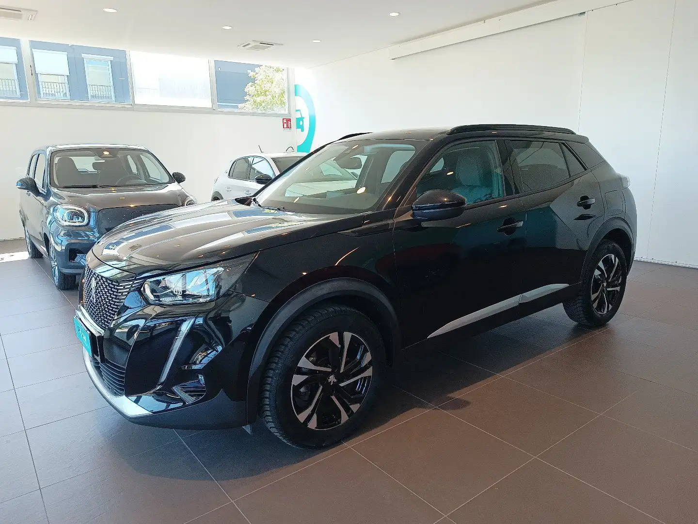 Peugeot 2008 1.5 bluehdi Allure Pack s&s 130cv eat8 Negro - 1