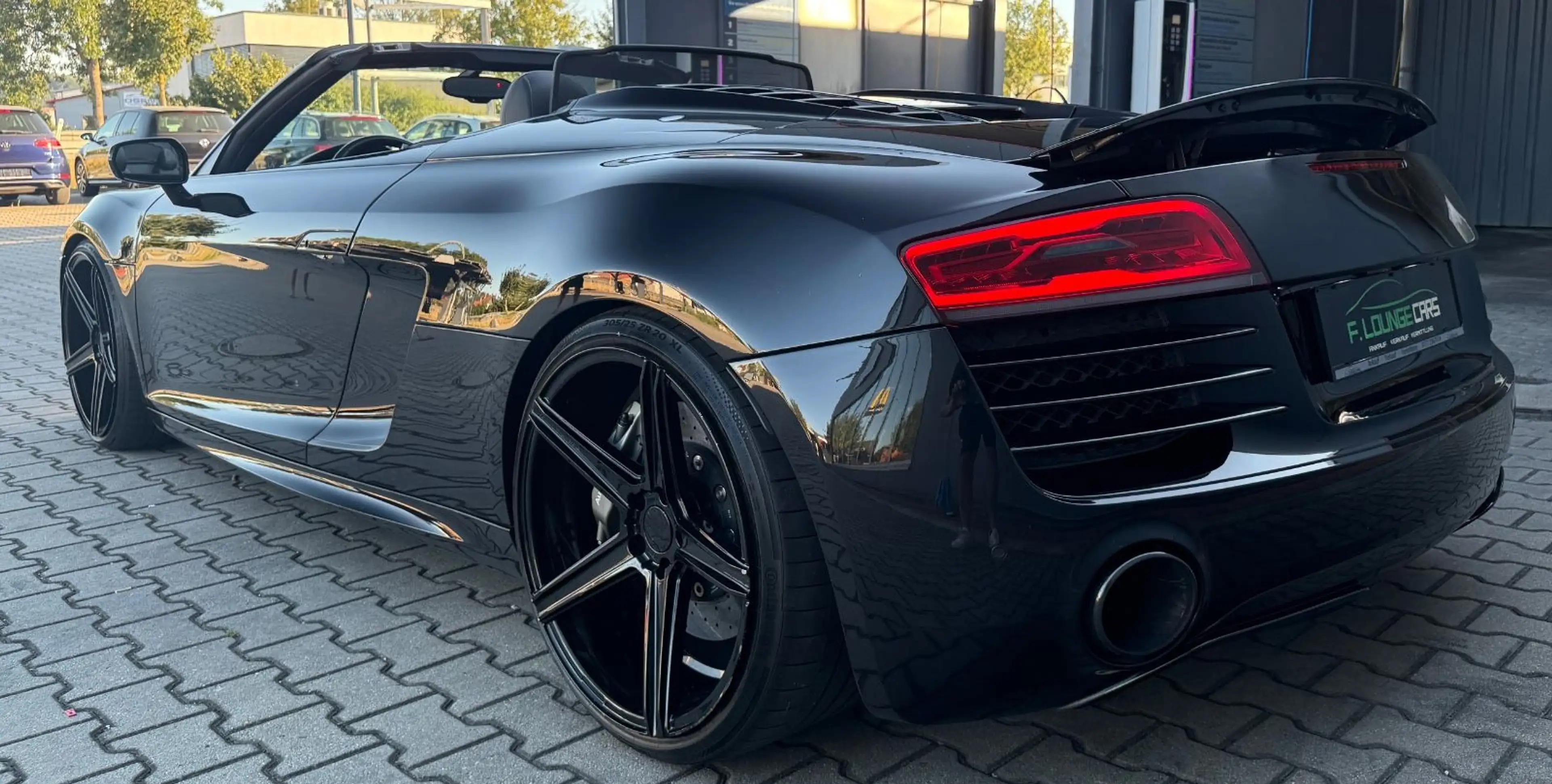 Audi R8 Spyder 5.2 FSI V10*Keramik*B&O*KAM.*KW* — photo 6
