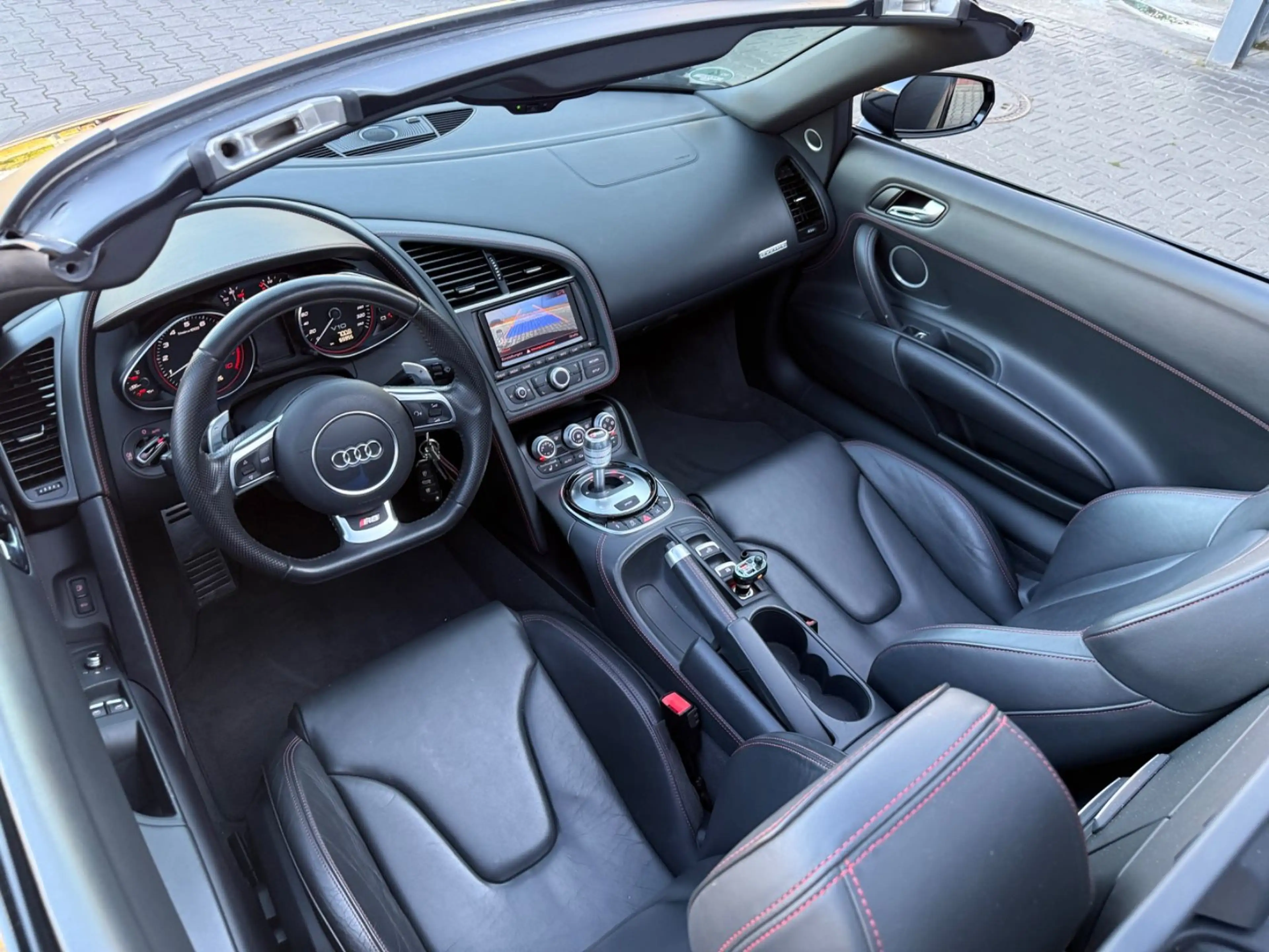 Audi R8 Spyder 5.2 FSI V10*Keramik*B&O*KAM.*KW* — photo 7