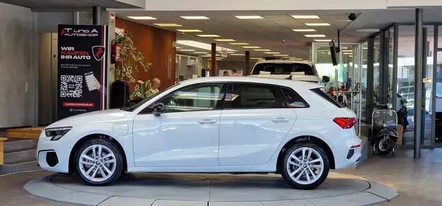 Audi A3 view 4