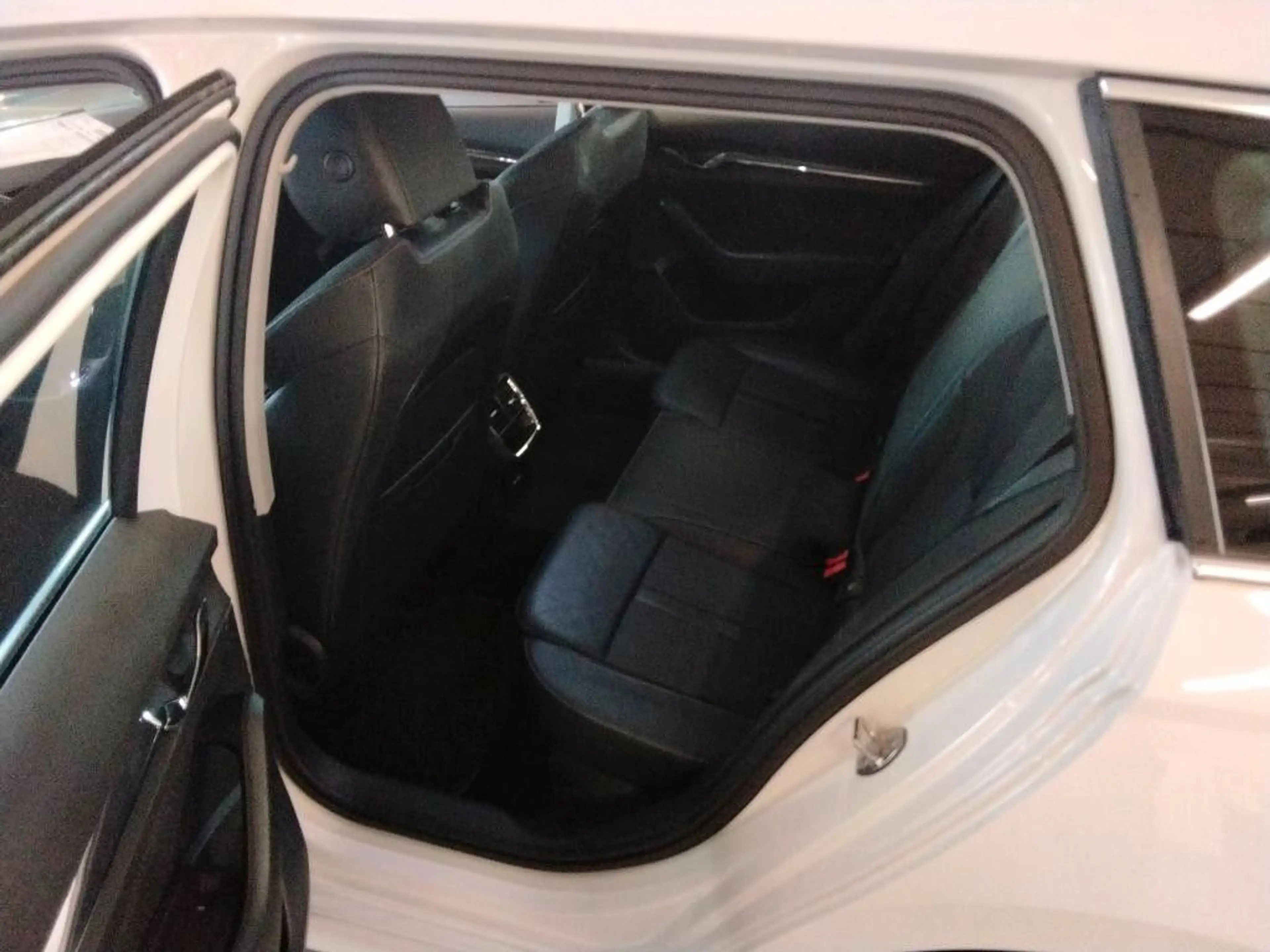 Skoda Octavia Combi Style 2.0 TDI DSG Navi AHK SHZ LED — photo 6
