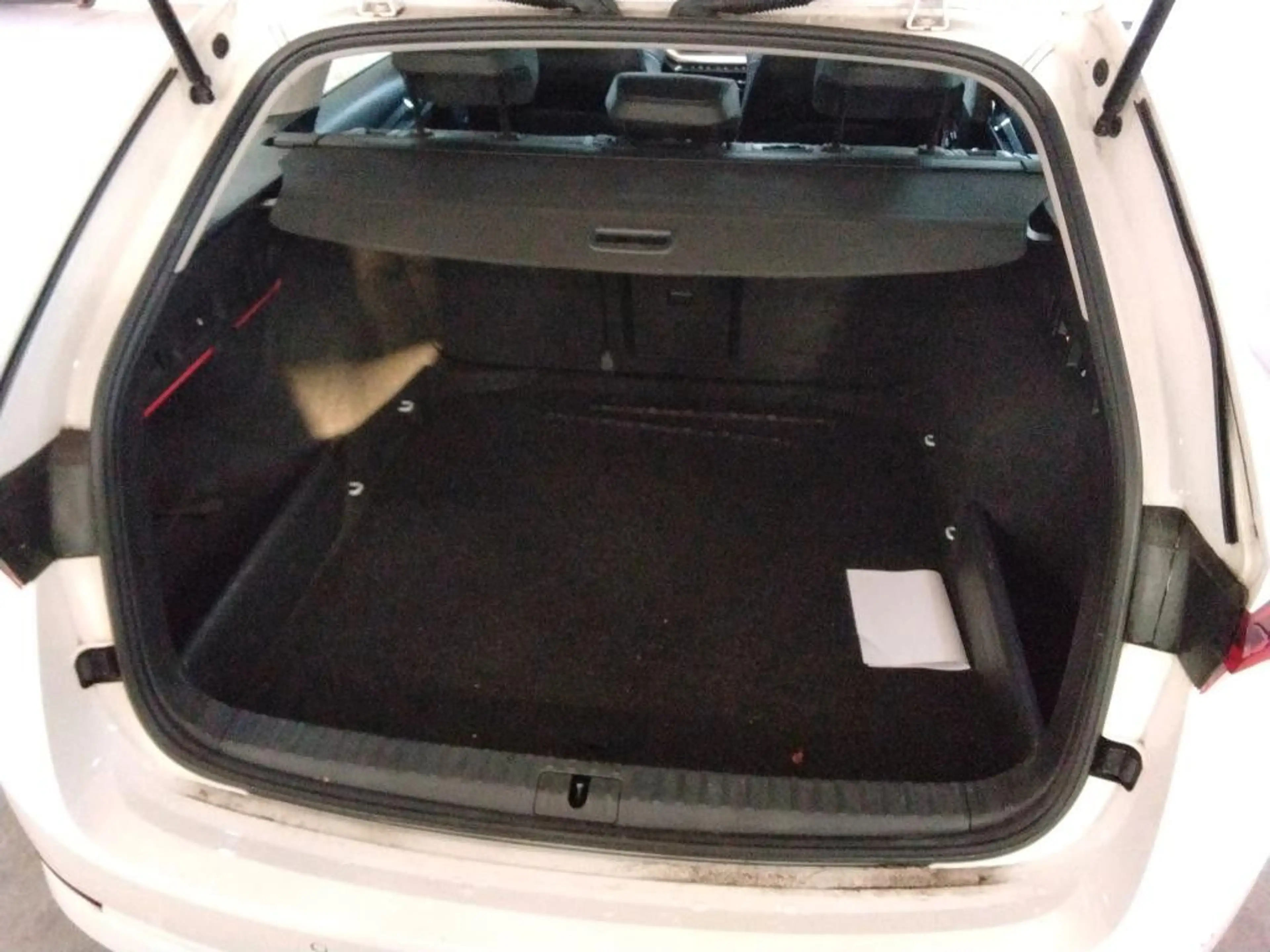 Skoda Octavia Combi Style 2.0 TDI DSG Navi AHK SHZ LED — photo 7