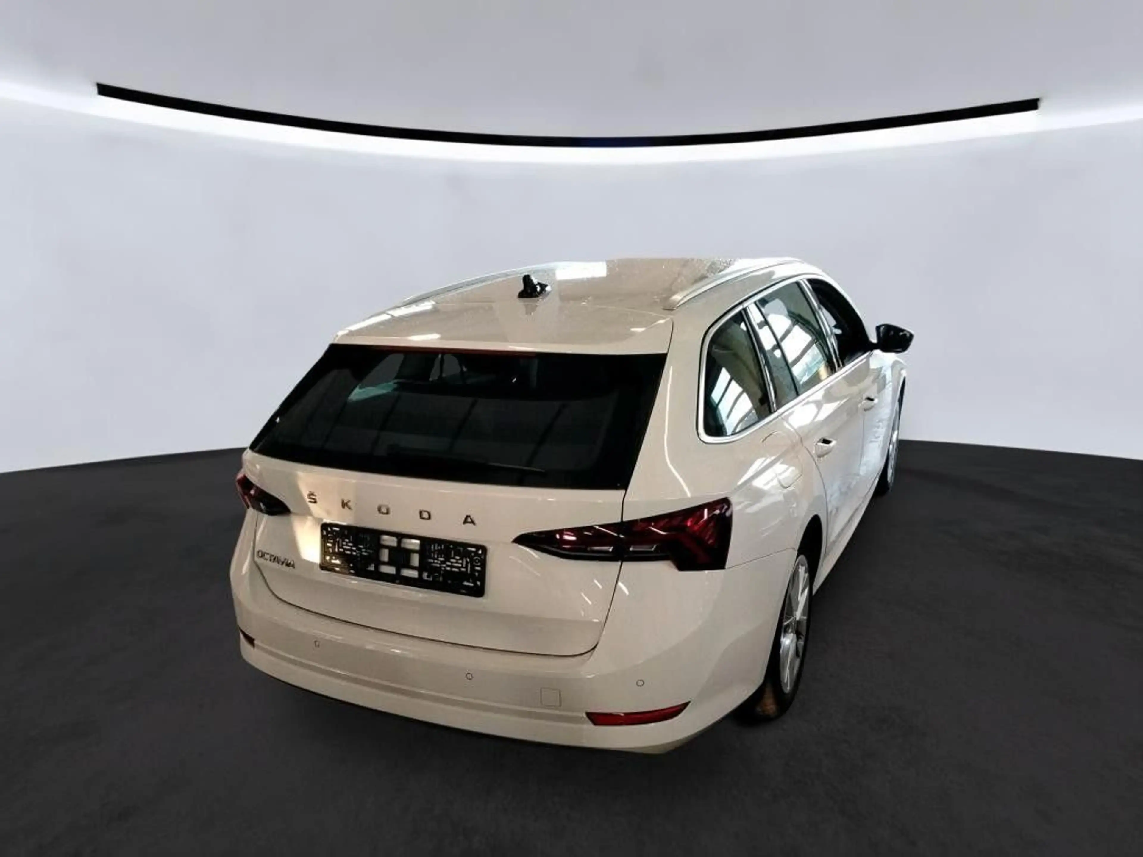 Skoda Octavia Combi Style 2.0 TDI DSG Navi AHK SHZ LED — photo 4