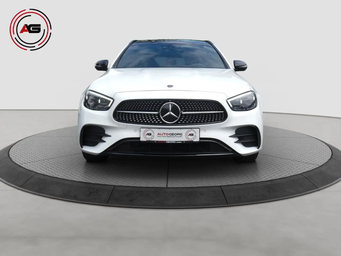 Mercedes-Benz E 450 E450T 4MATIC AMG DIST+ PANO 360°MULTIBEAM STANDH Wit - 2