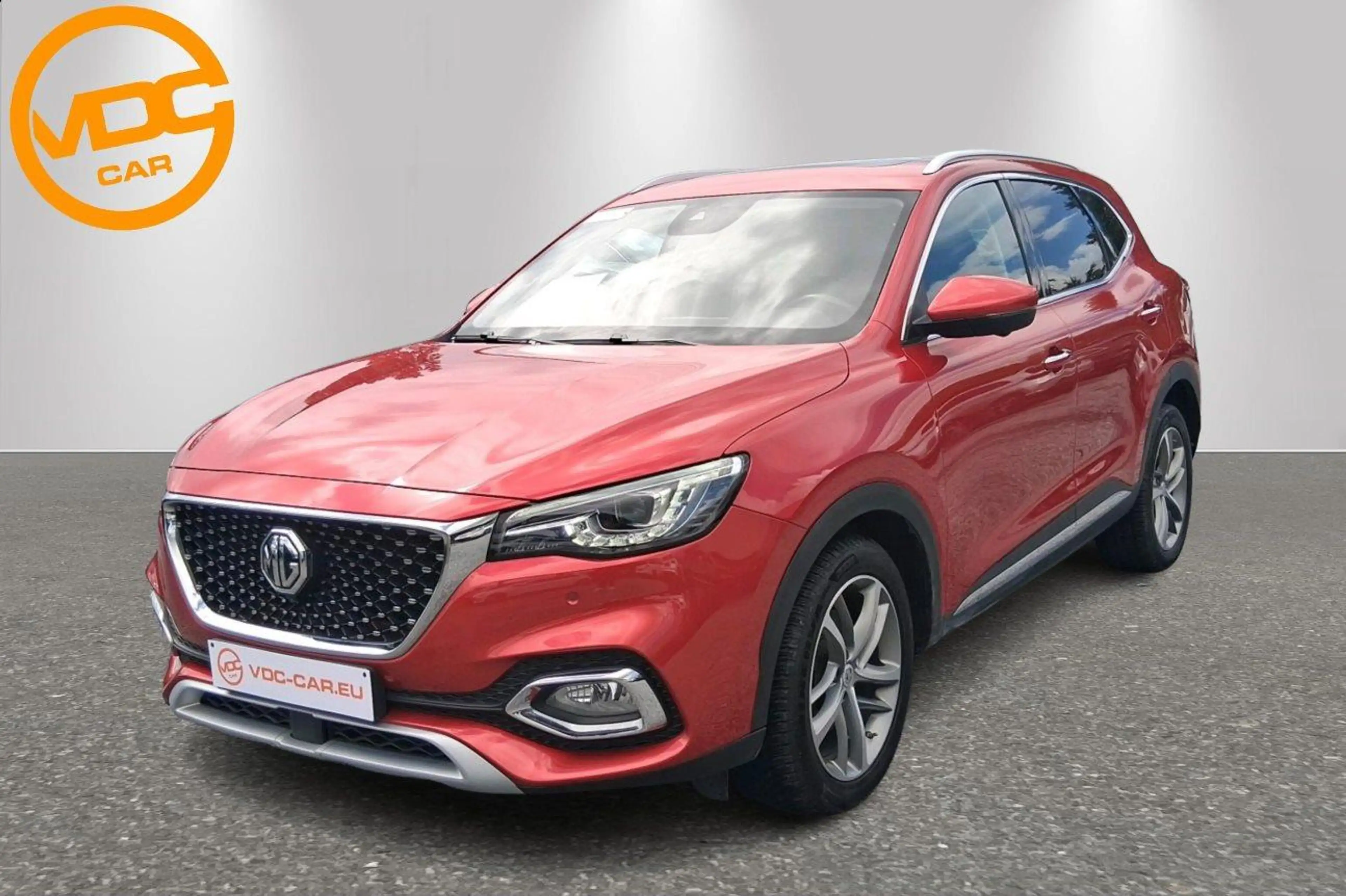 MG EHS LUXURY PHEV