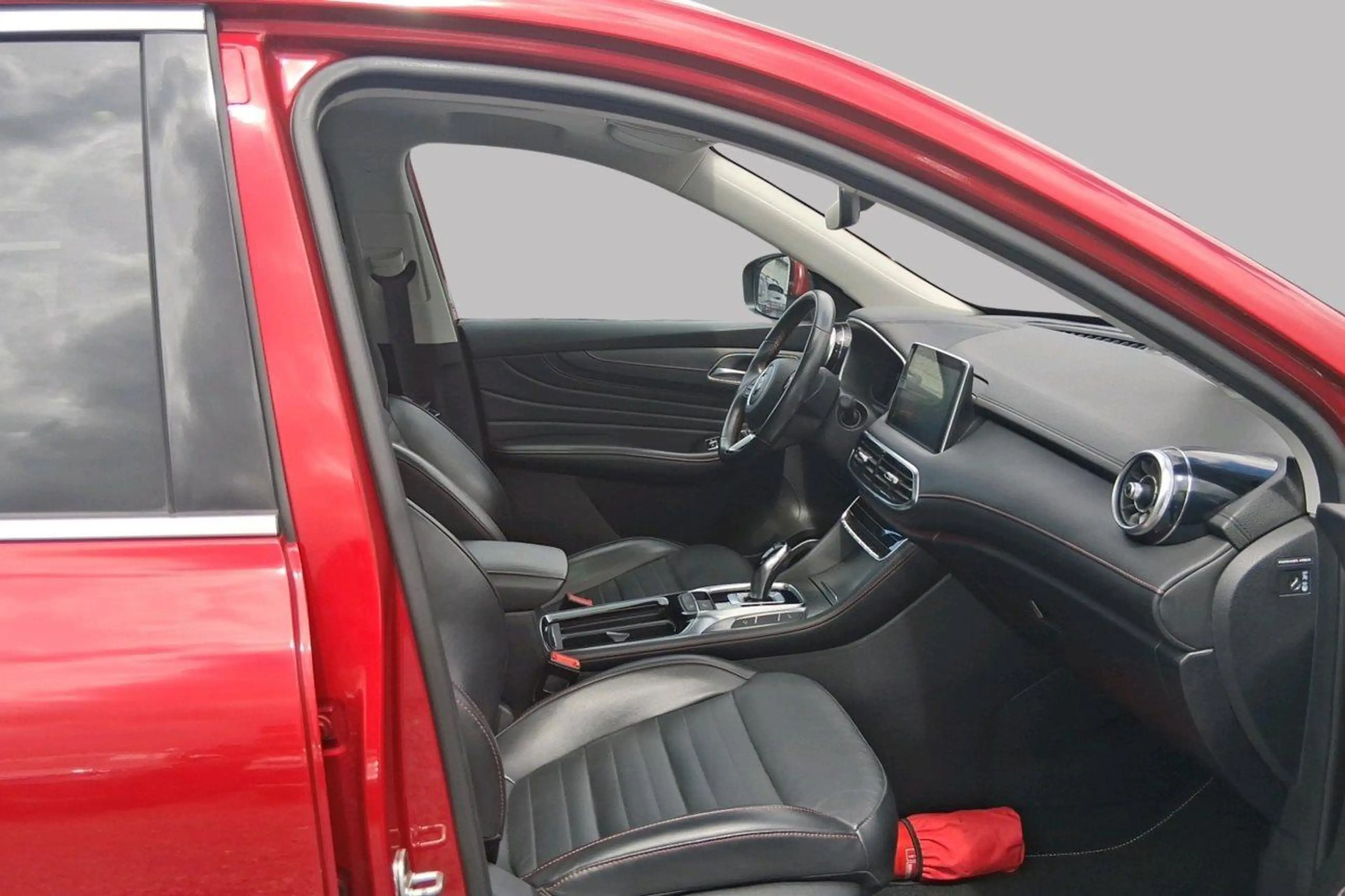 MG EHS LUXURY PHEV — photo 8