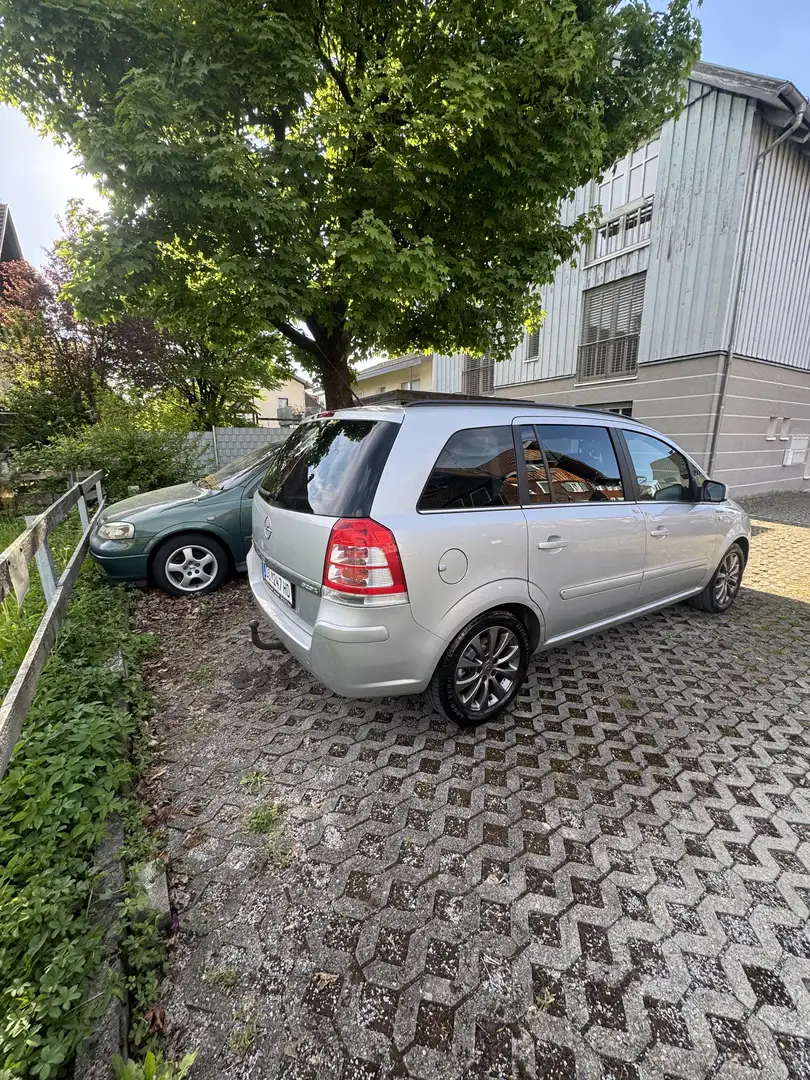 Opel Zafira Cool & Sound - 2