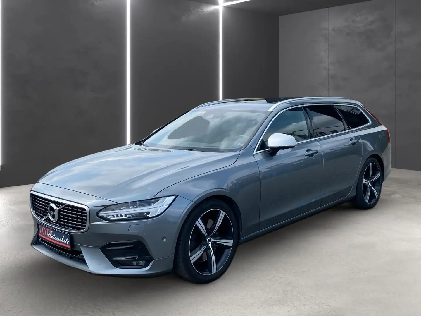 Volvo V90 Kombi R Design AWD Grau - 2