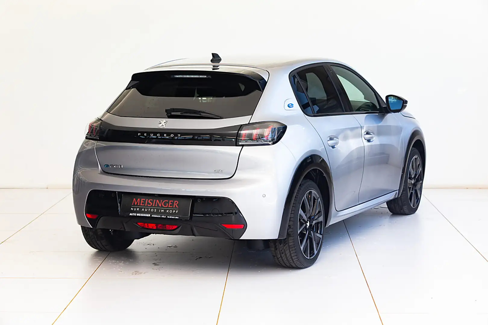 Peugeot e-208 50kWh GT Grau - 2