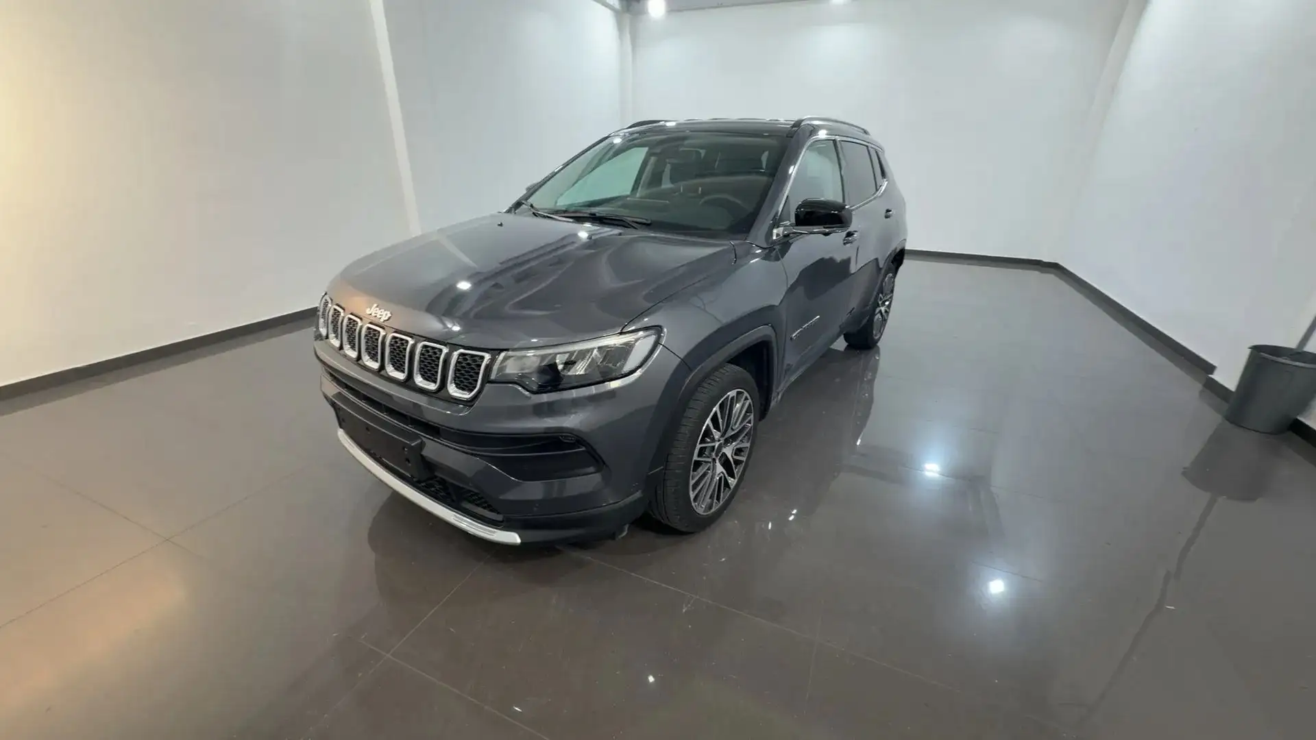 Jeep Compass Compass 1.3 turbo t4 Limited 2wd 130cv Grau - 1