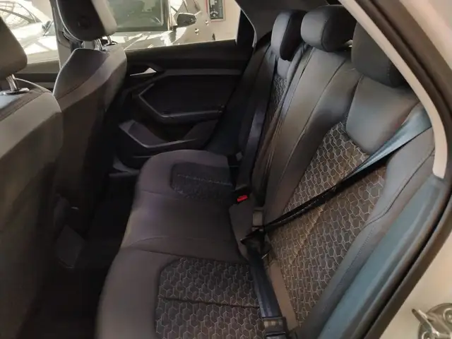 Audi A1 view 14