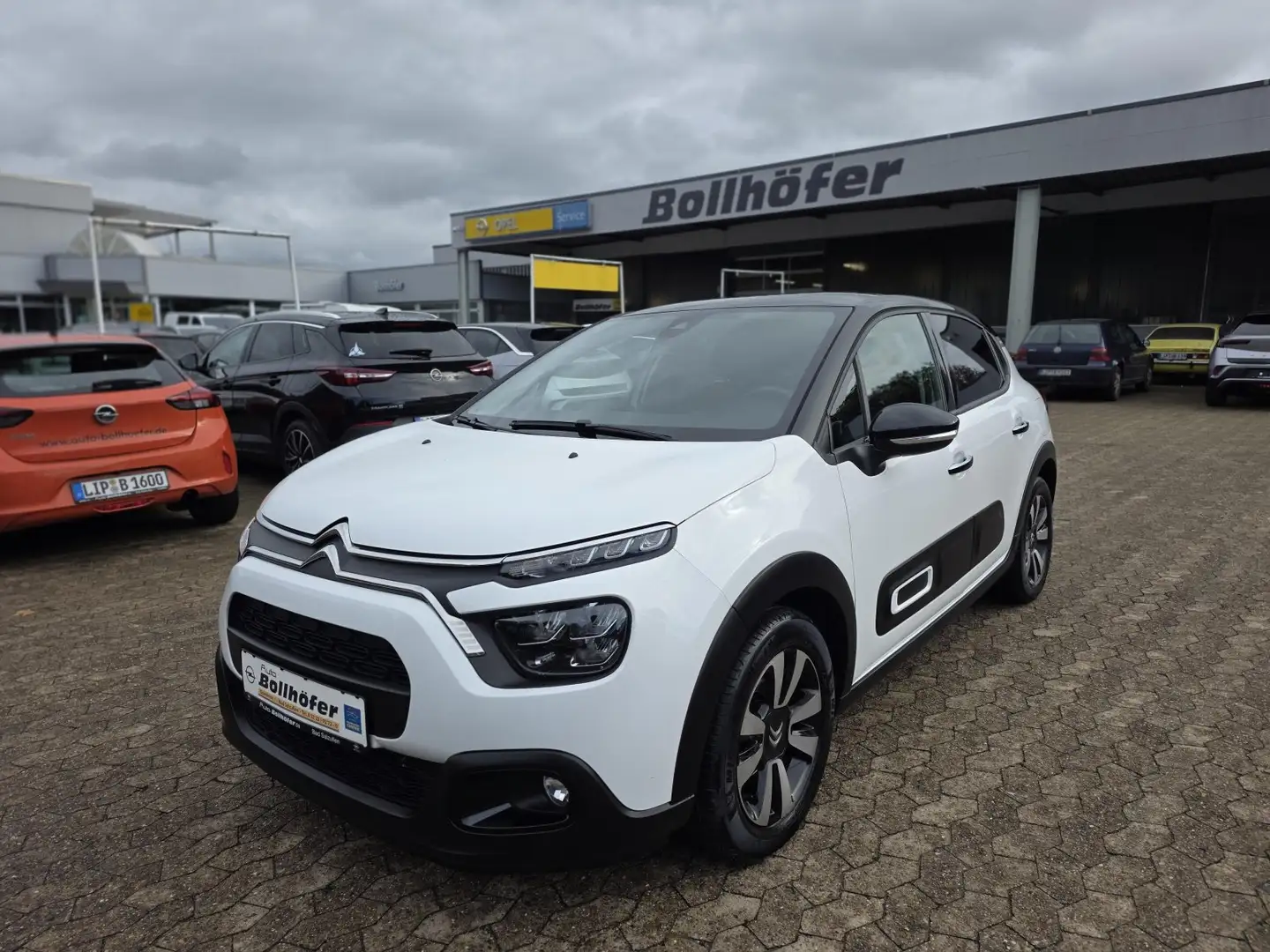 Citroen C3 1.2 Shine LED/PDC/MULTI-RADIO/KLIMA AT Weiß - 1