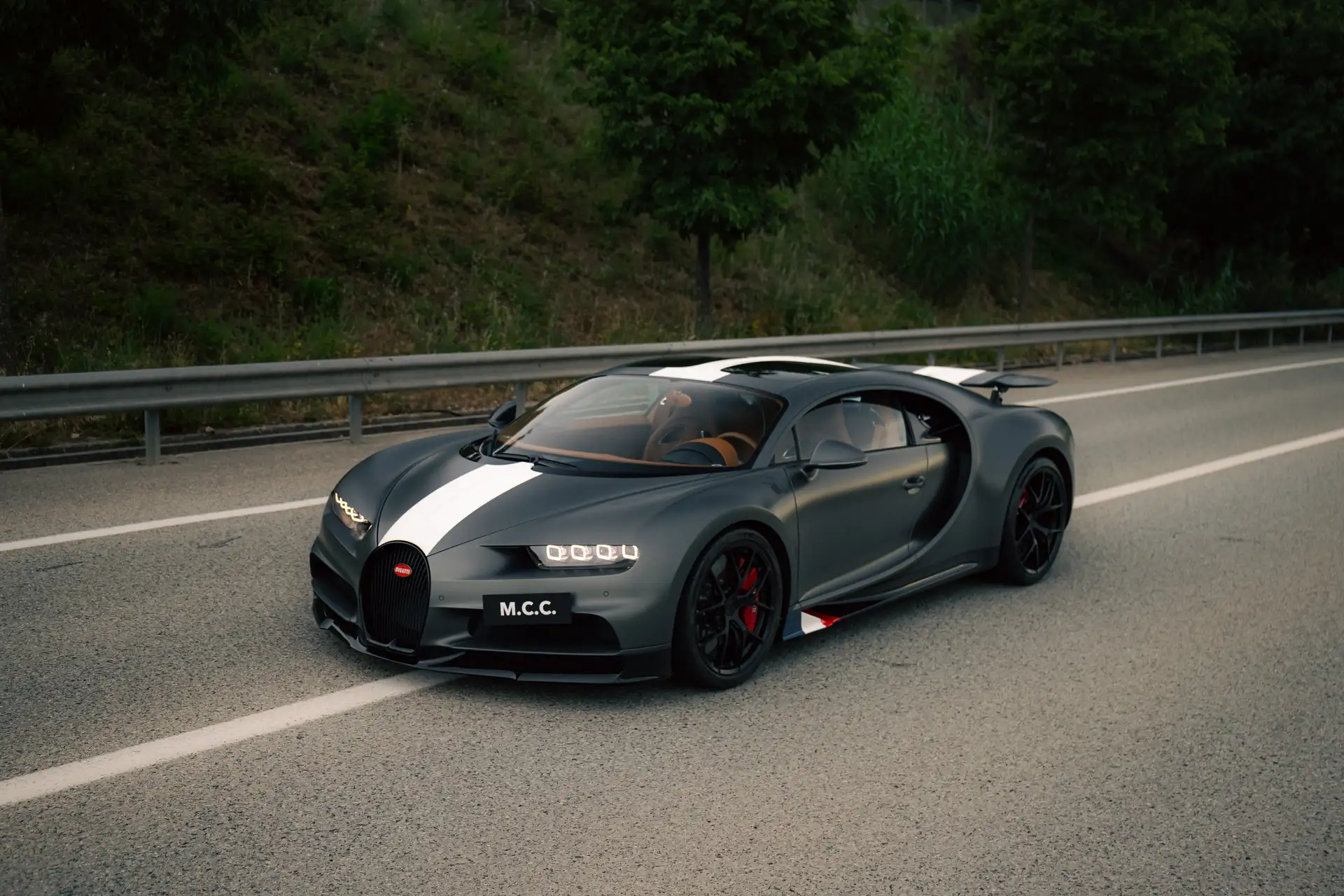 부가티 Chiron 2021 블랙 사진 1