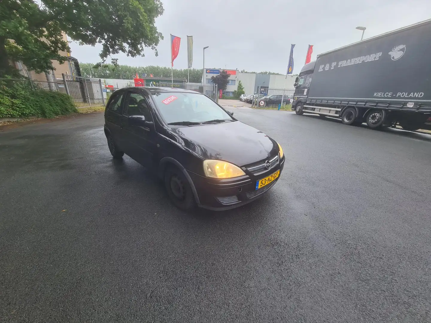 Opel Corsa 1.2-16V Enjoy ZO INGERUILD DUS ZO WEG PRIJSJE Noir - 2