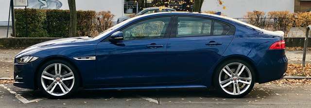 Imagine Jaguar XE XE 25t R-Sport