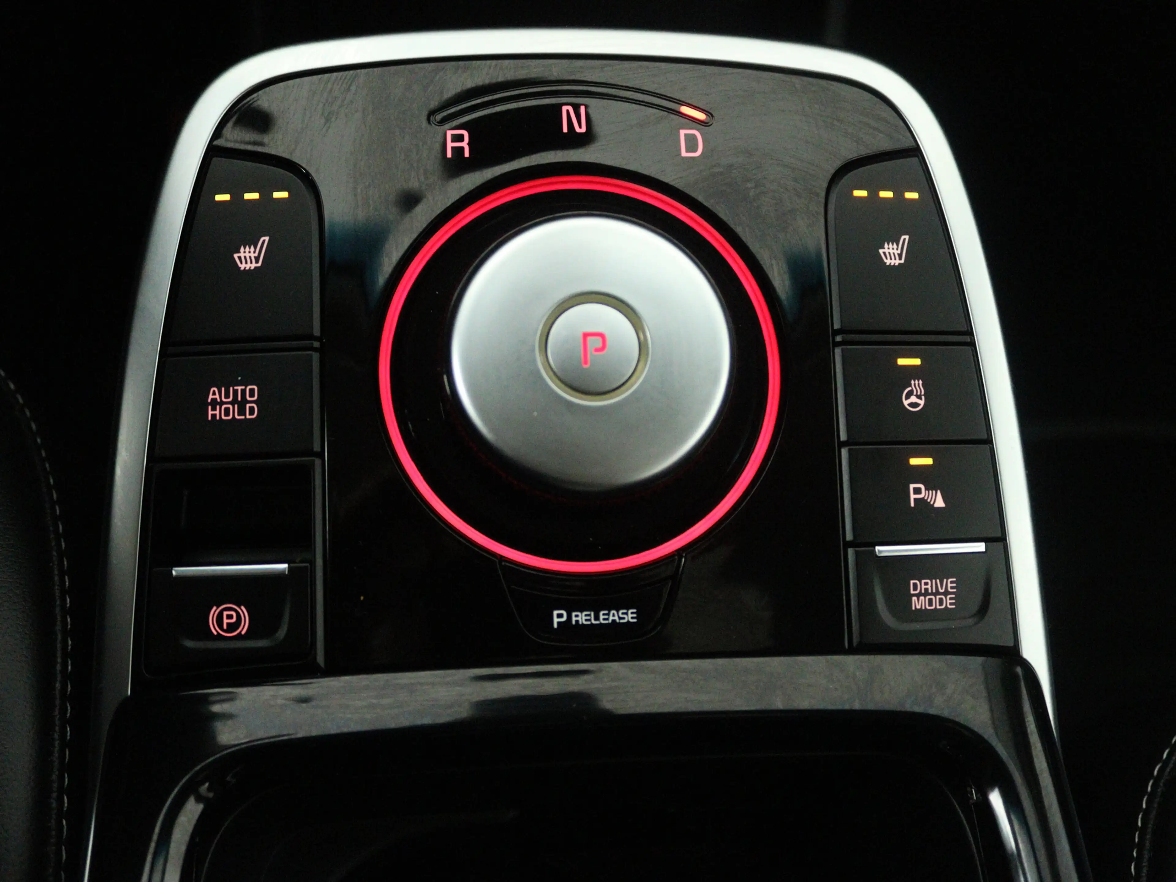 Kia e-Niro DynamicPlusLine 64 kWh staat bij APC — photo 13