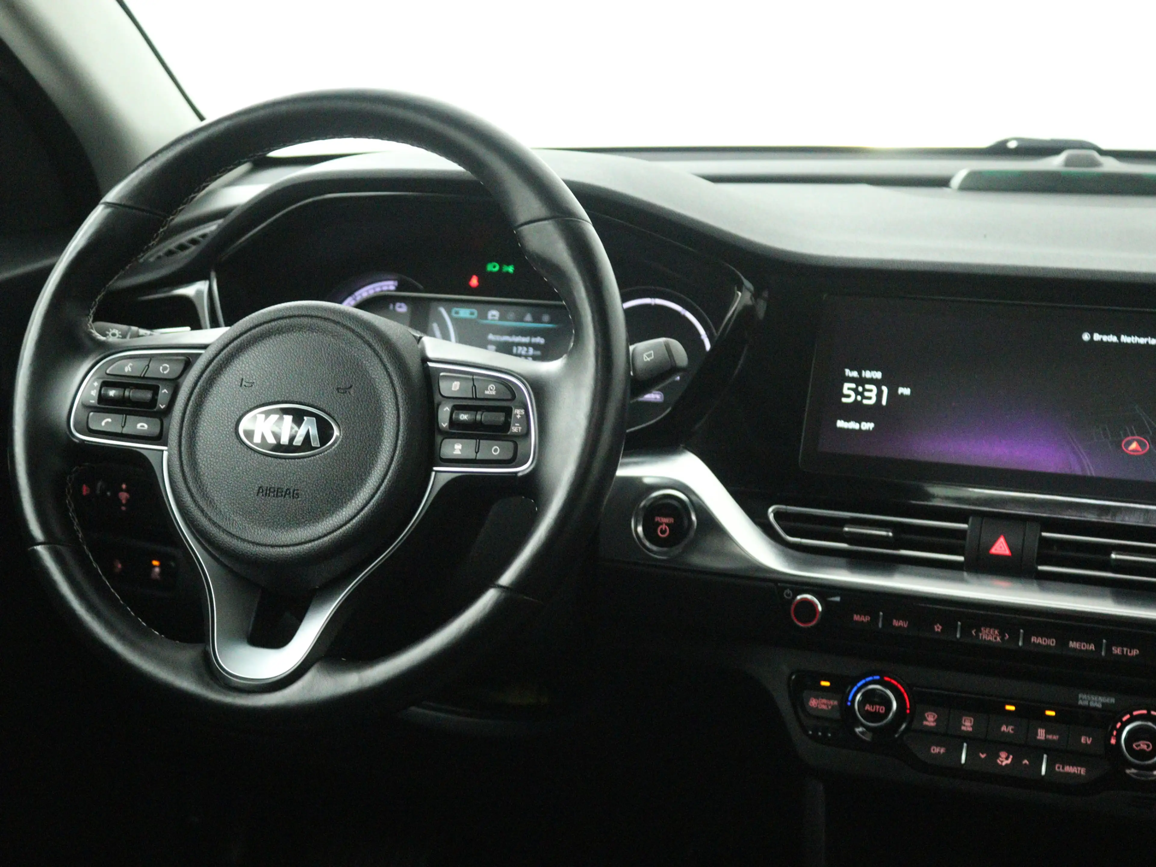 Kia e-Niro DynamicPlusLine 64 kWh staat bij APC — photo 6