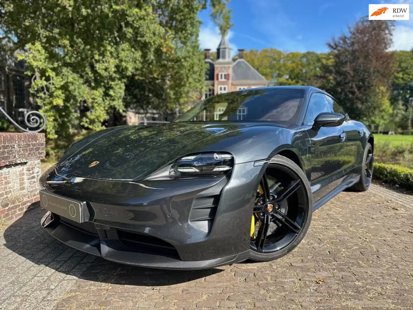 Porsche Taycan Turbo S | Alcantara | Keramisch | Sport Chrono | P Gris - 1