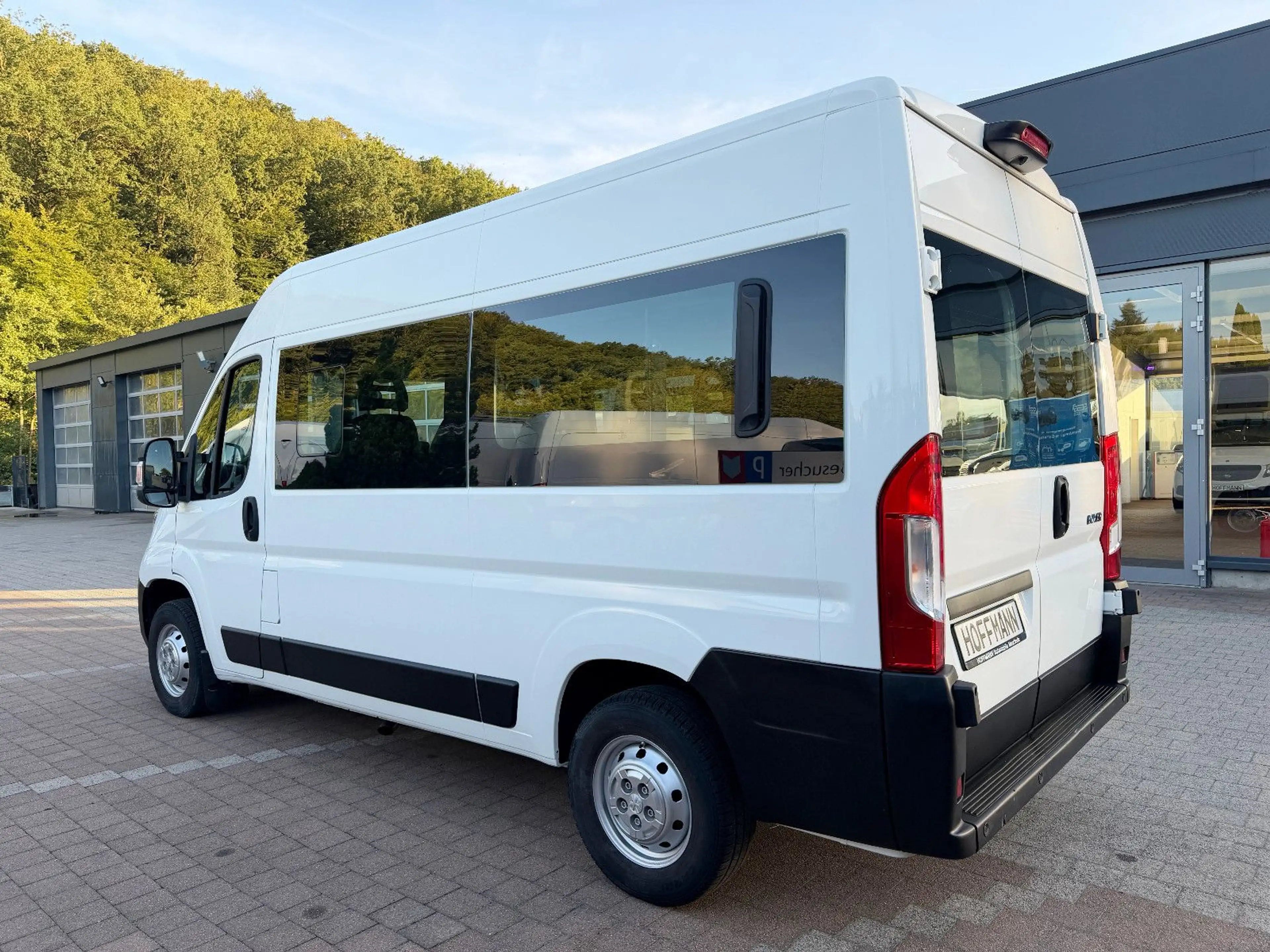 Peugeot Boxer Kombi 333 L2H2 Active Blue-HDi 130 9-Sitze — photo 8