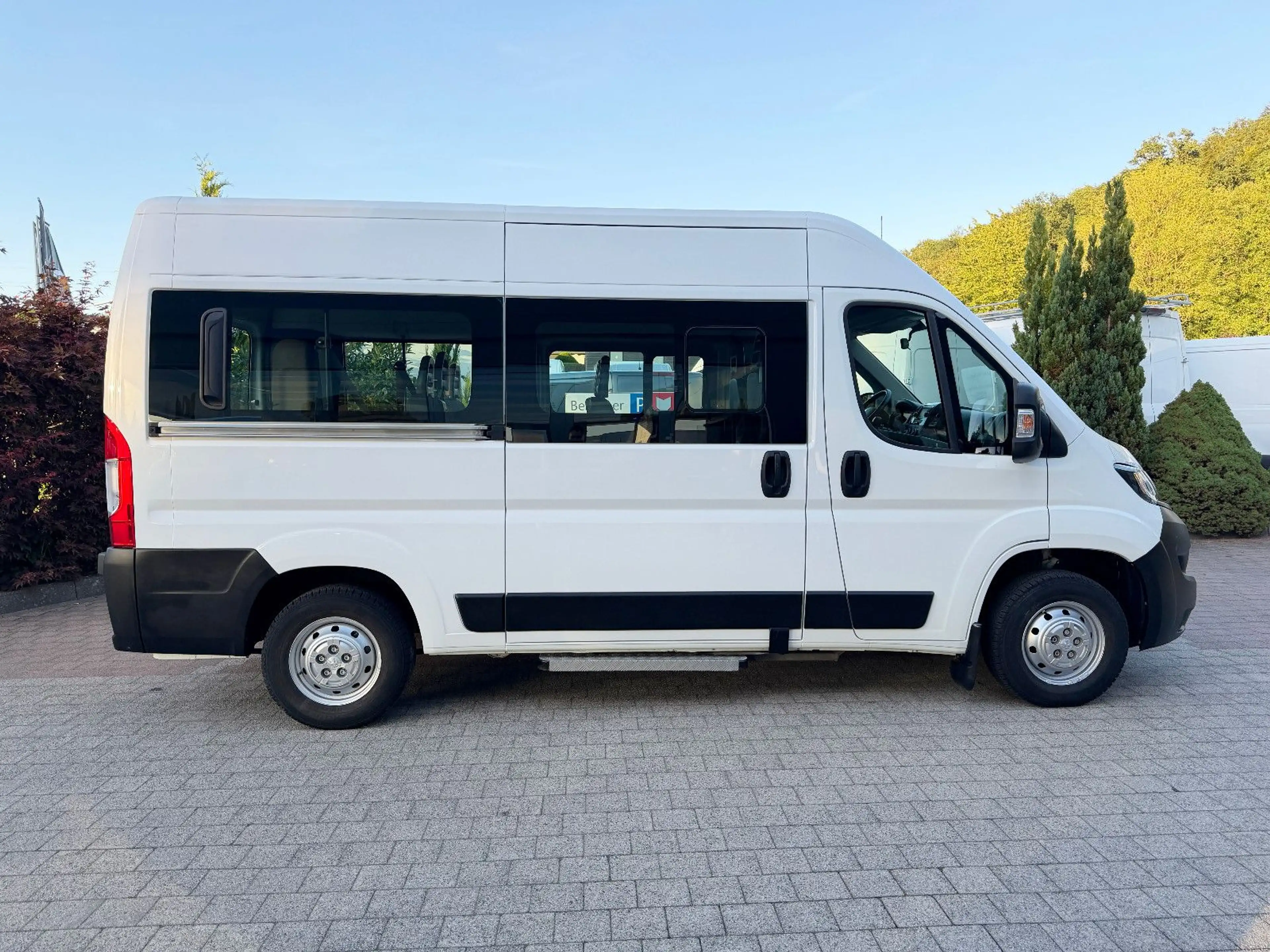 Peugeot Boxer Kombi 333 L2H2 Active Blue-HDi 130 9-Sitze — photo 5