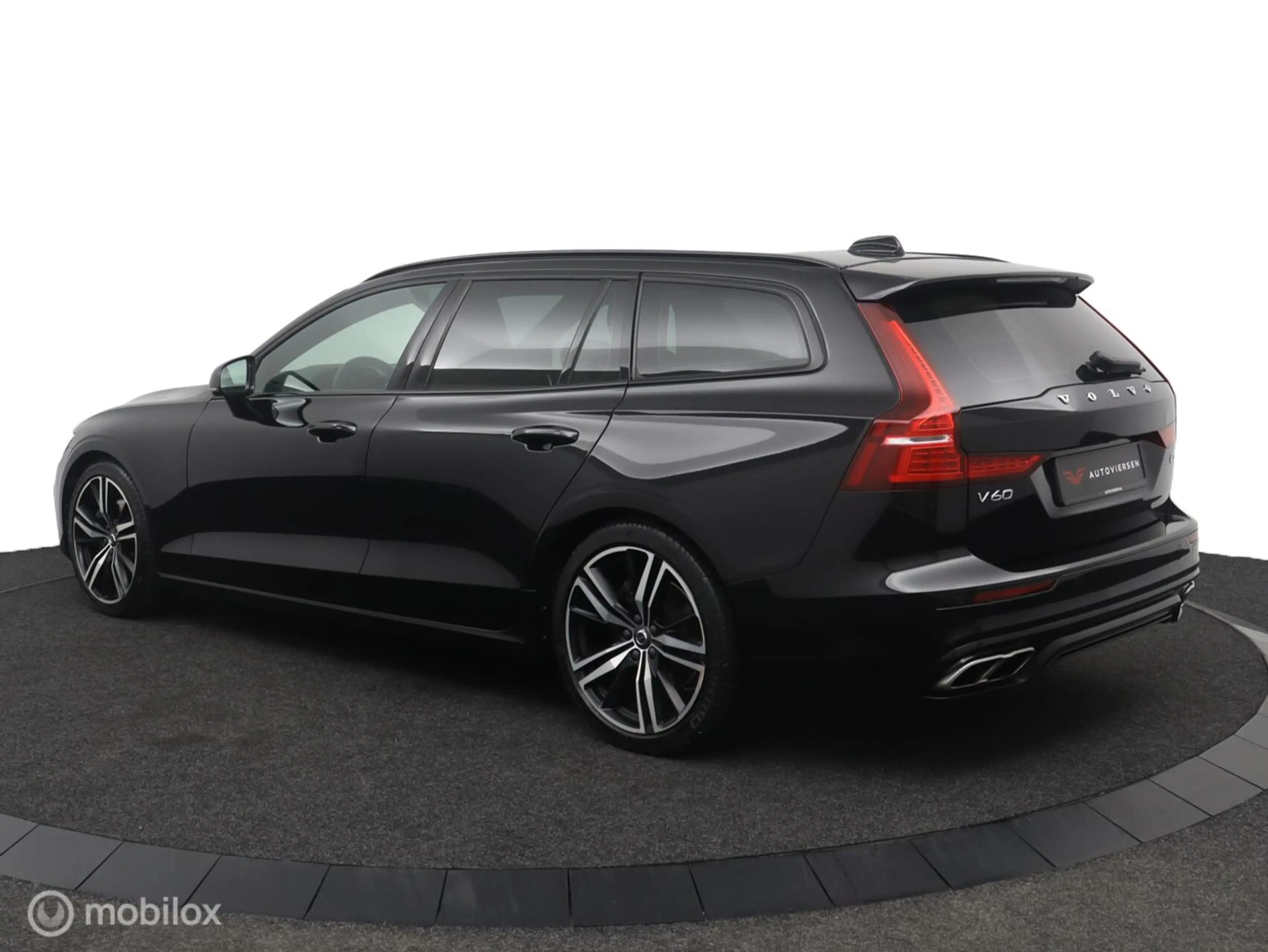 Volvo V60 2.0 B3 Inscription | Pilot Assist |BLIS | Camera | — photo 3