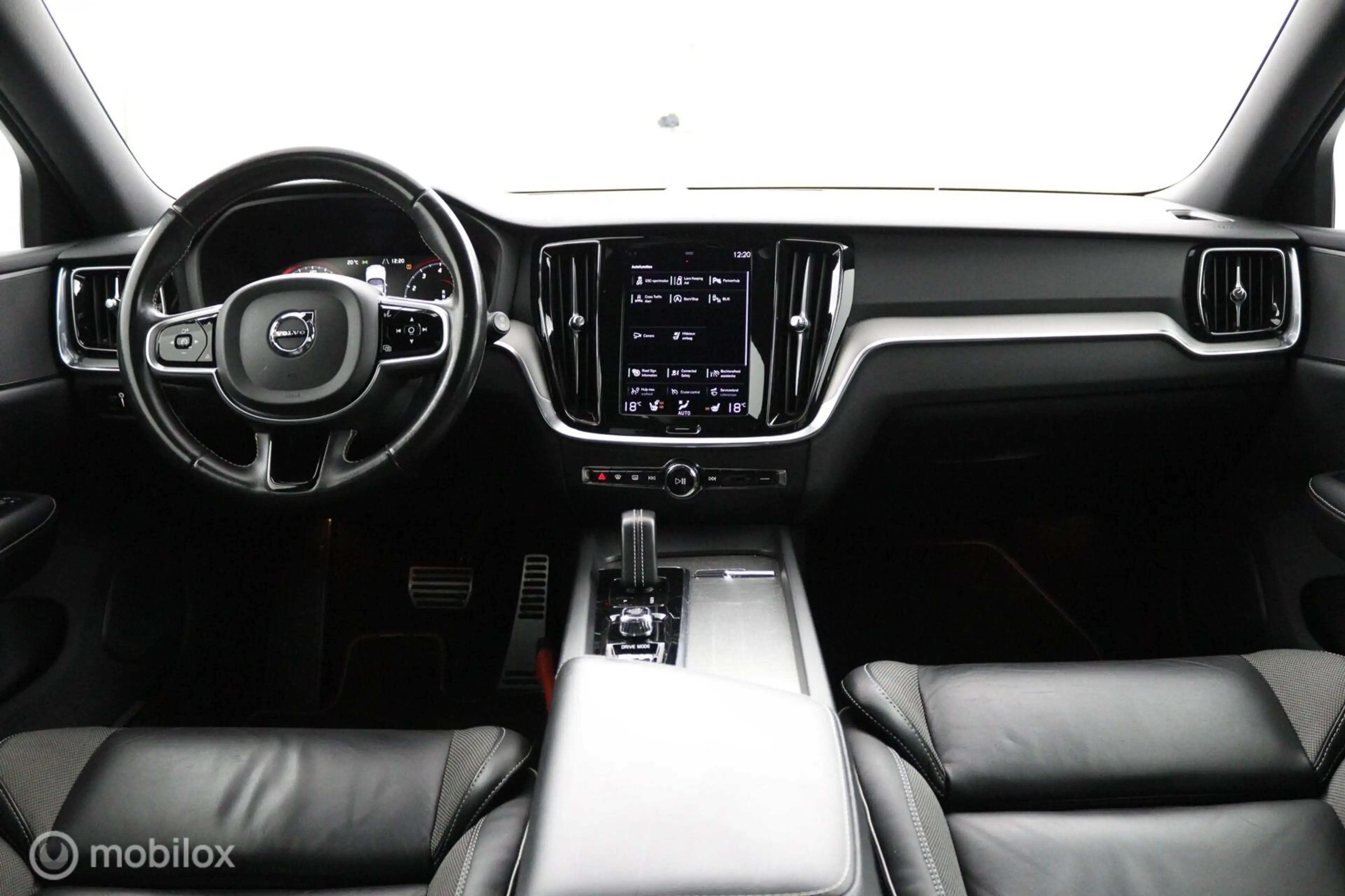 Volvo V60 2.0 B3 Inscription | Pilot Assist |BLIS | Camera | — photo 2