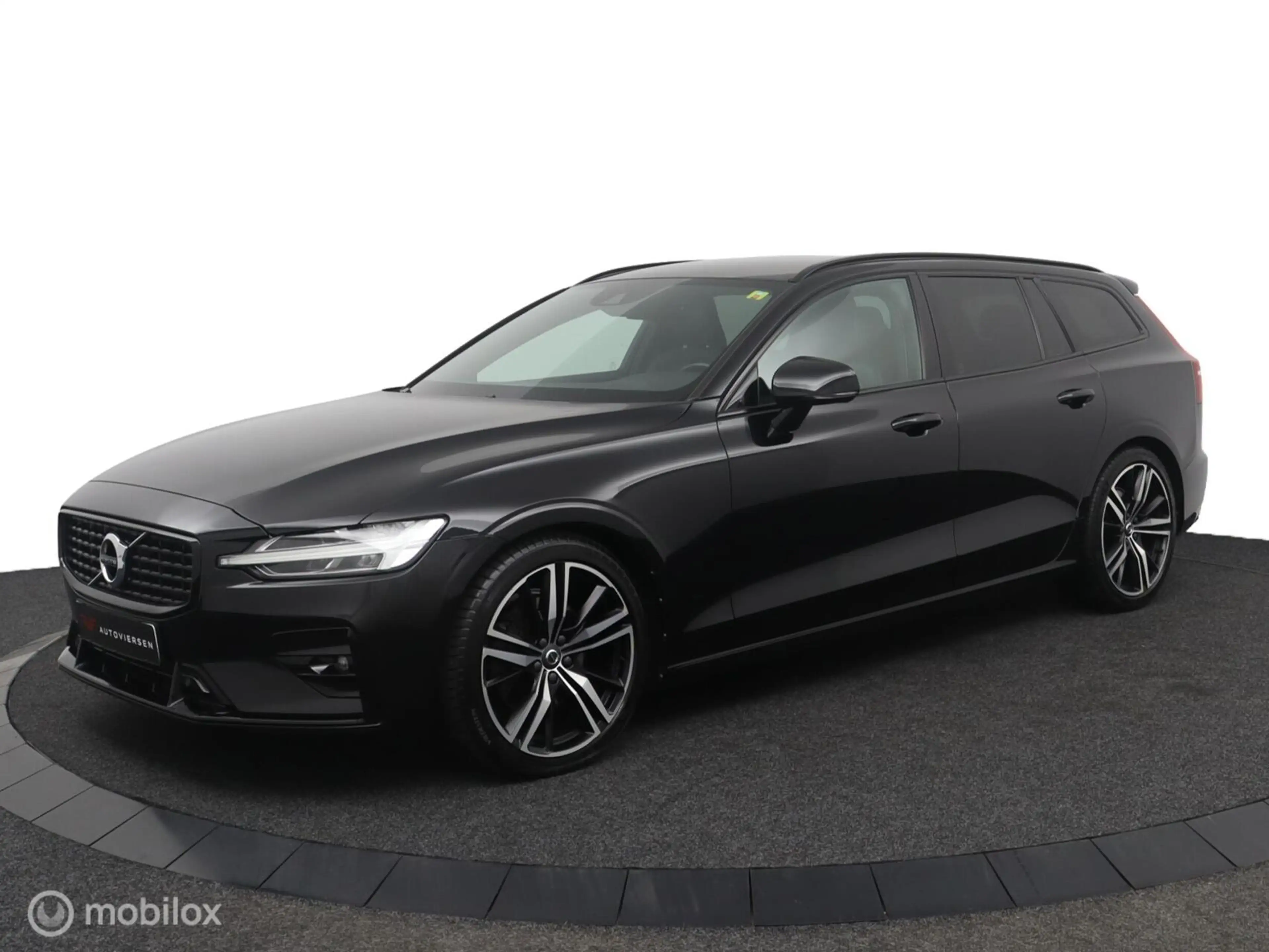 Volvo V60 2.0 B3 Inscription | Pilot Assist |BLIS | Camera | — photo 4