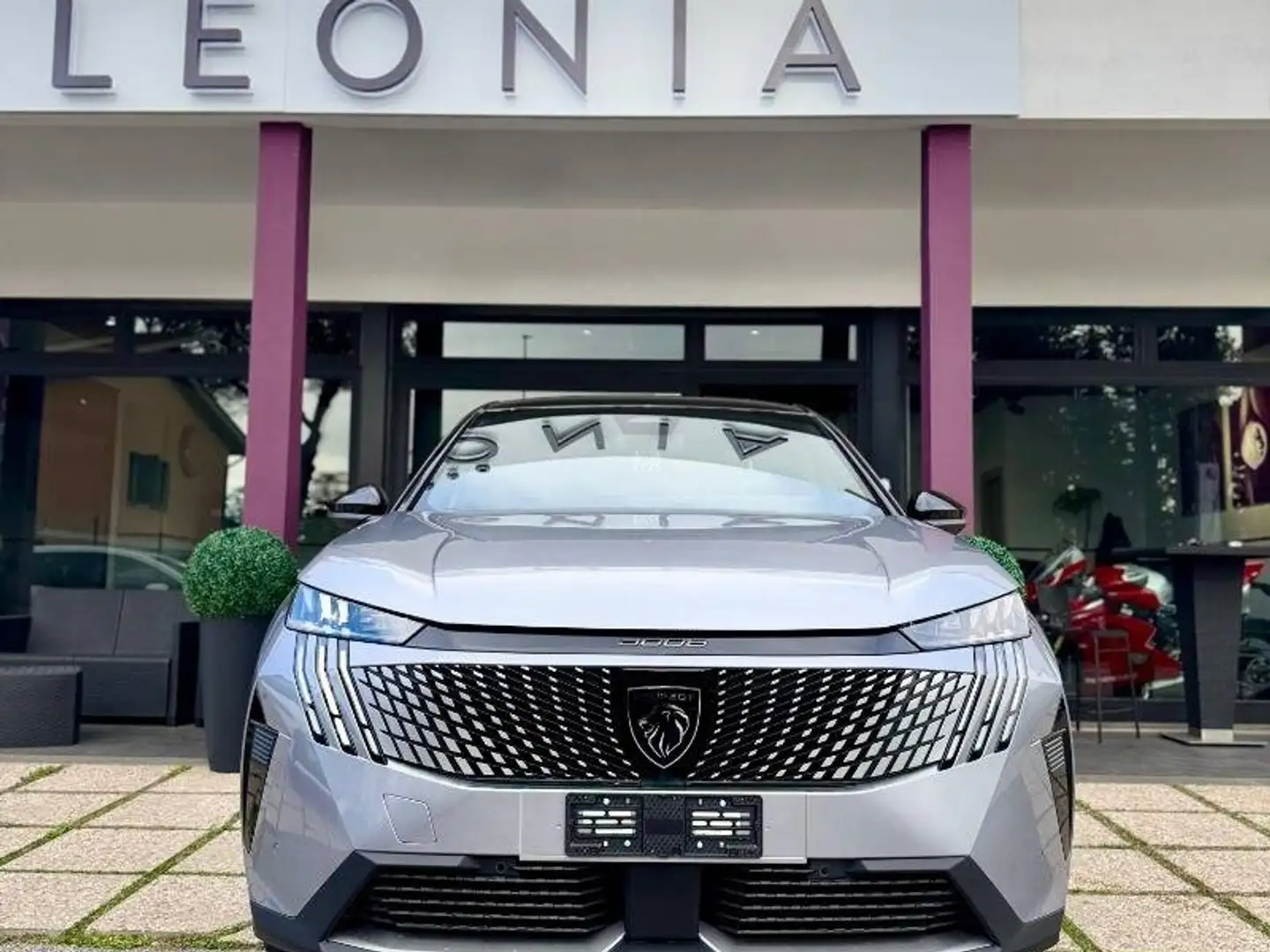 Peugeot 3008 1.2 hybrid GT 136cv e-dcs6 CHILOMETRI ZERO! Grigio - 2