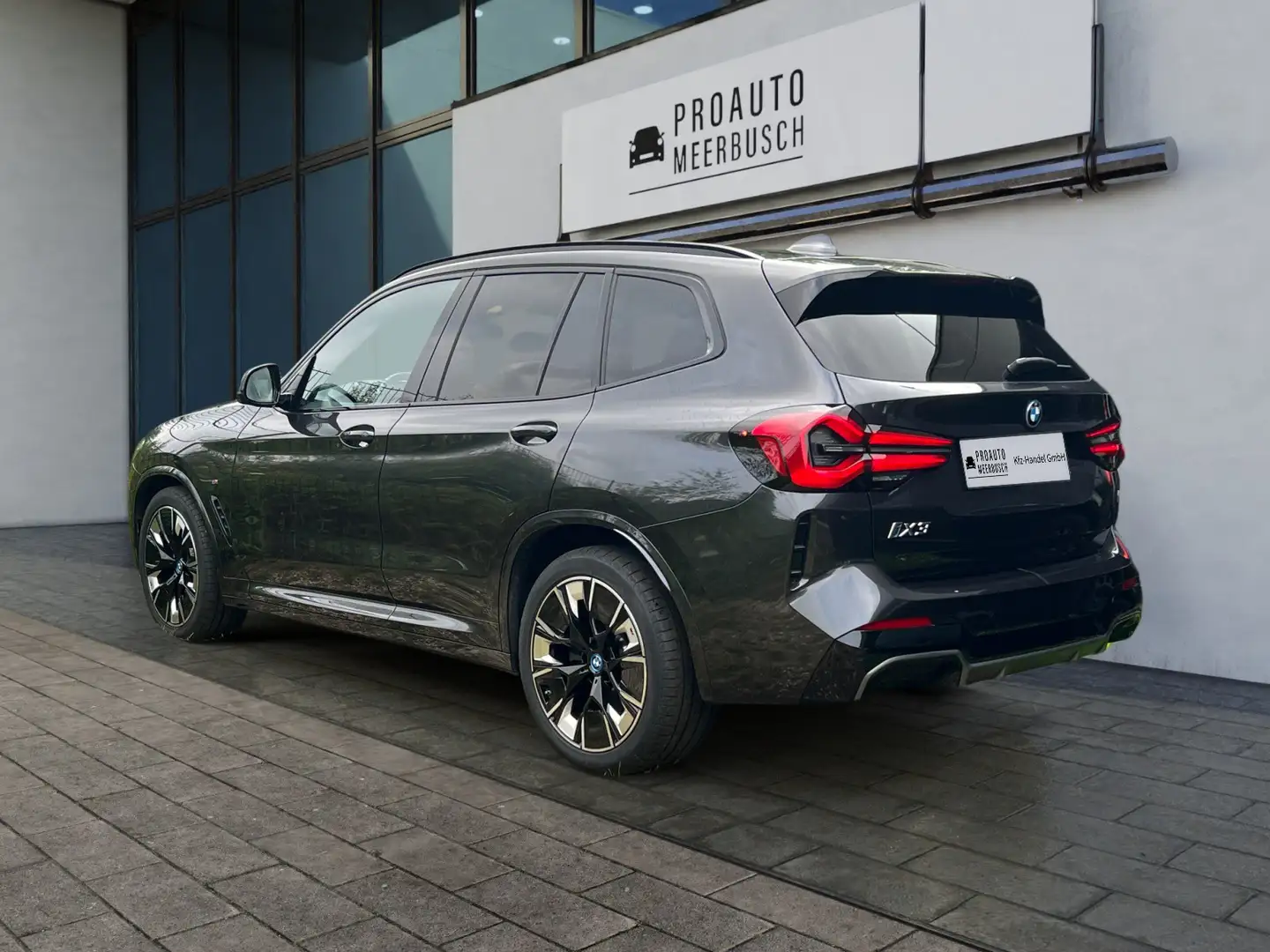 BMW iX3 M SPORT AHK/HEADUP/PANORAMA/ADAPTLED/MMRY Gri - 2