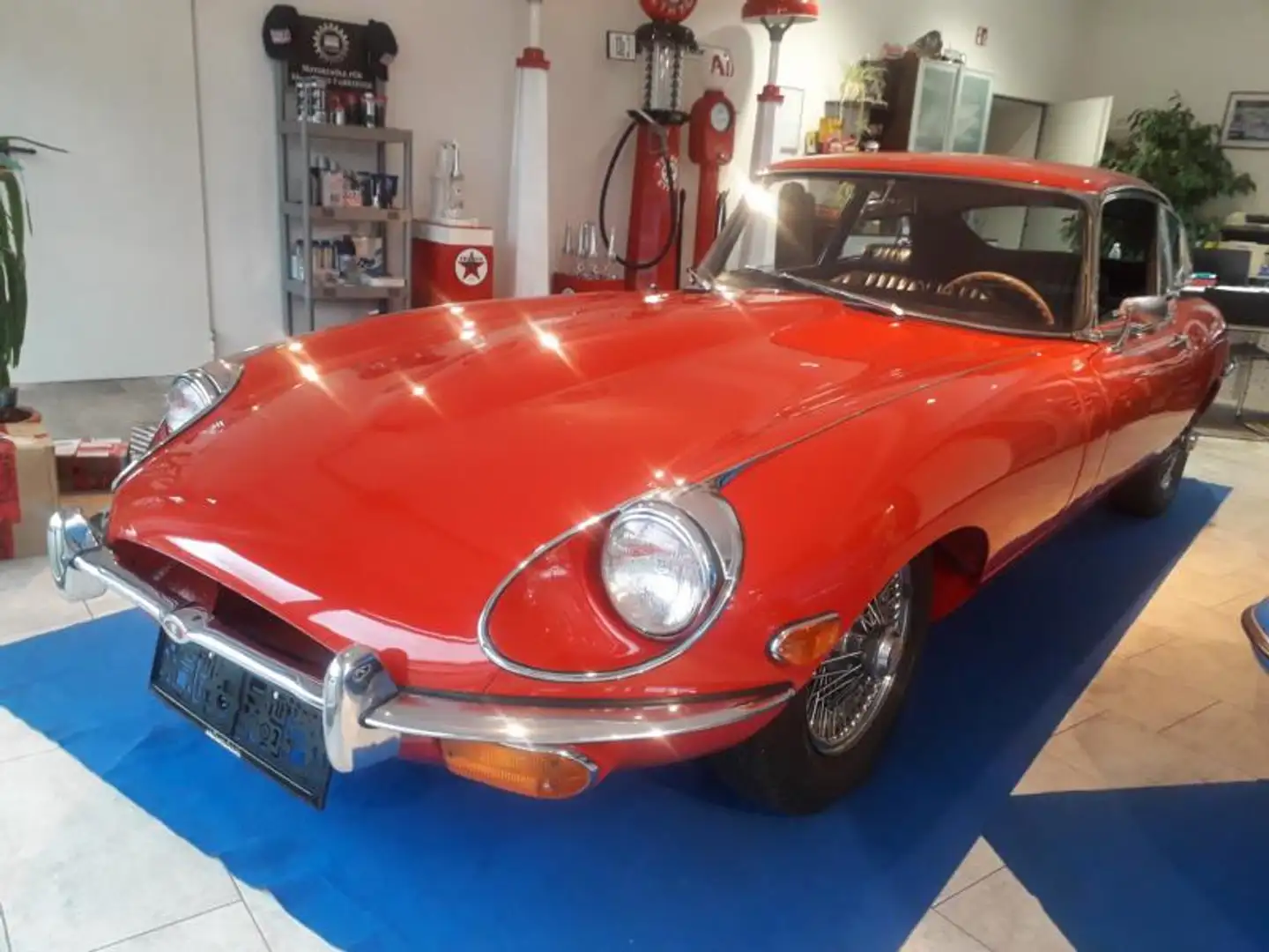 Jaguar E-Type E-type 2+2 Serie 2 Rojo - 1