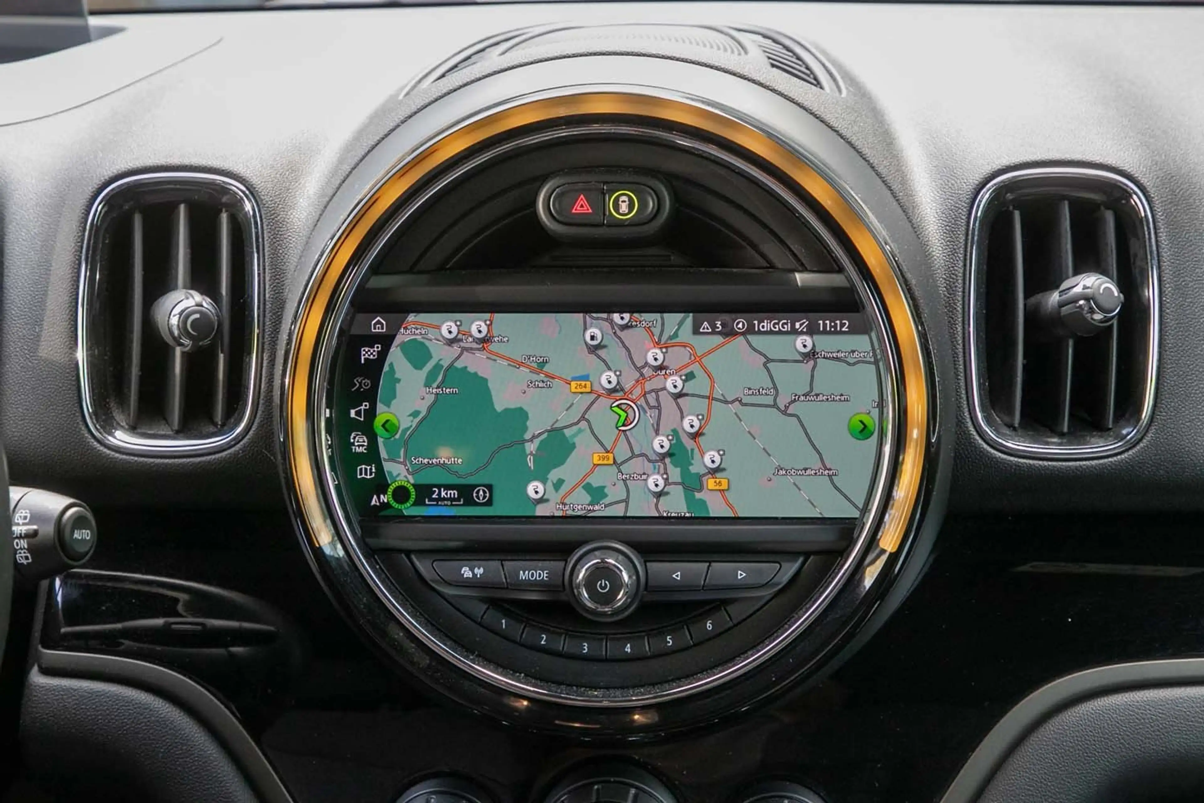 MINI Cooper SE Countryman Countryman Cooper SE Chili HeadUp Klima RFK LED — photo 14