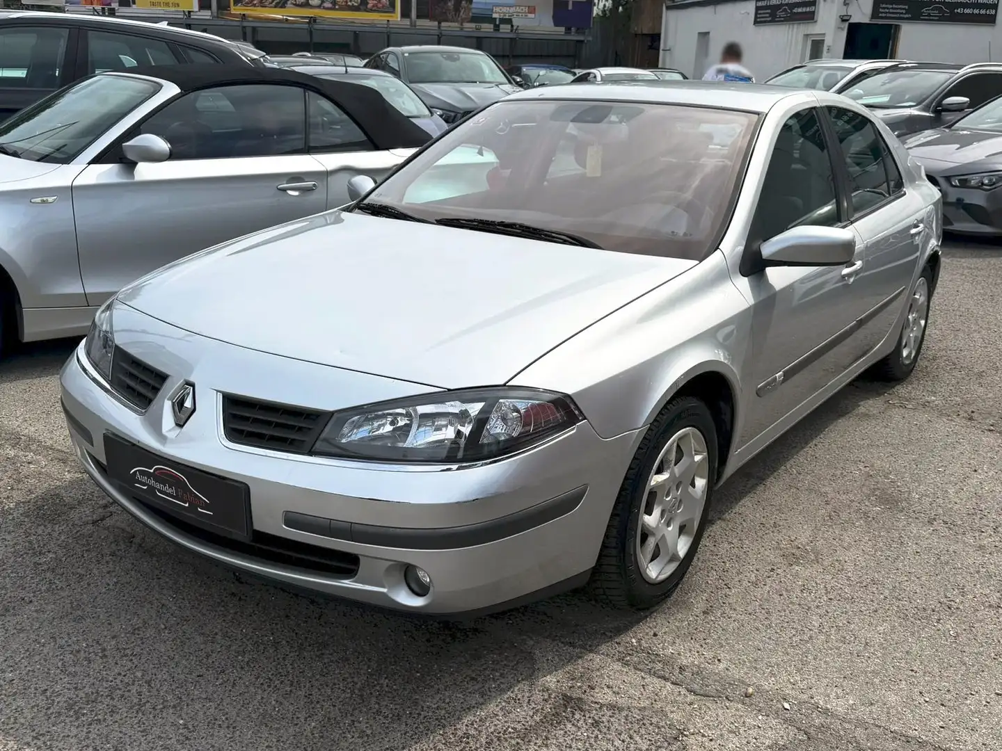Renault Laguna Business 1,9 dCi Ds. 110PS Pickerl 03/27 Parkhilfe Silber - 1