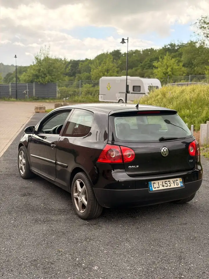 Volkswagen Golf 1.9 TDI 105 Confortline DSG
