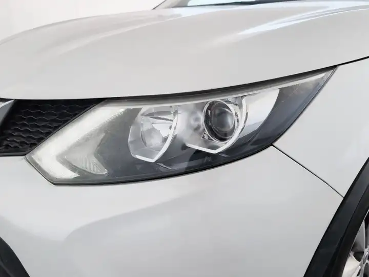 Nissan Qashqai 1.2 DIG-T Acenta 4x2 Xtronic 2017, foto 25