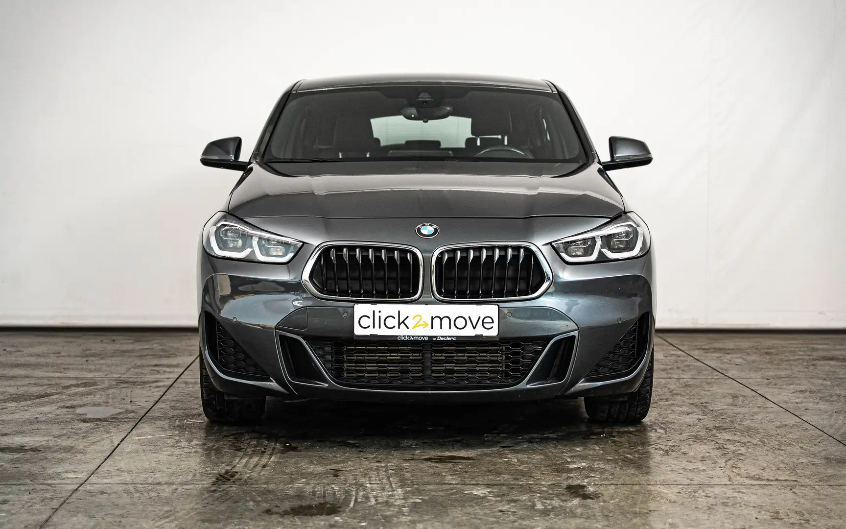BMW X2 2.0dA xDrive20 M Sport Grijs - 2