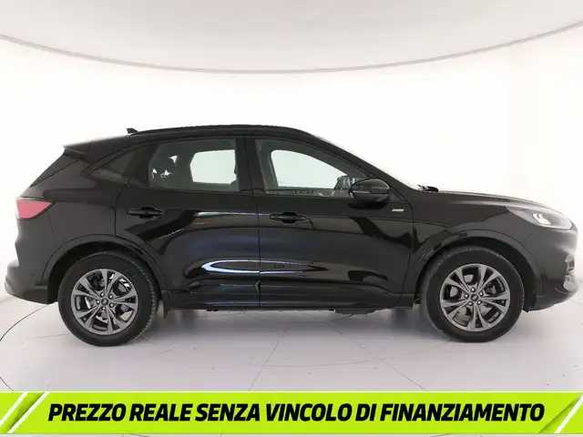 Ford Kuga view 3