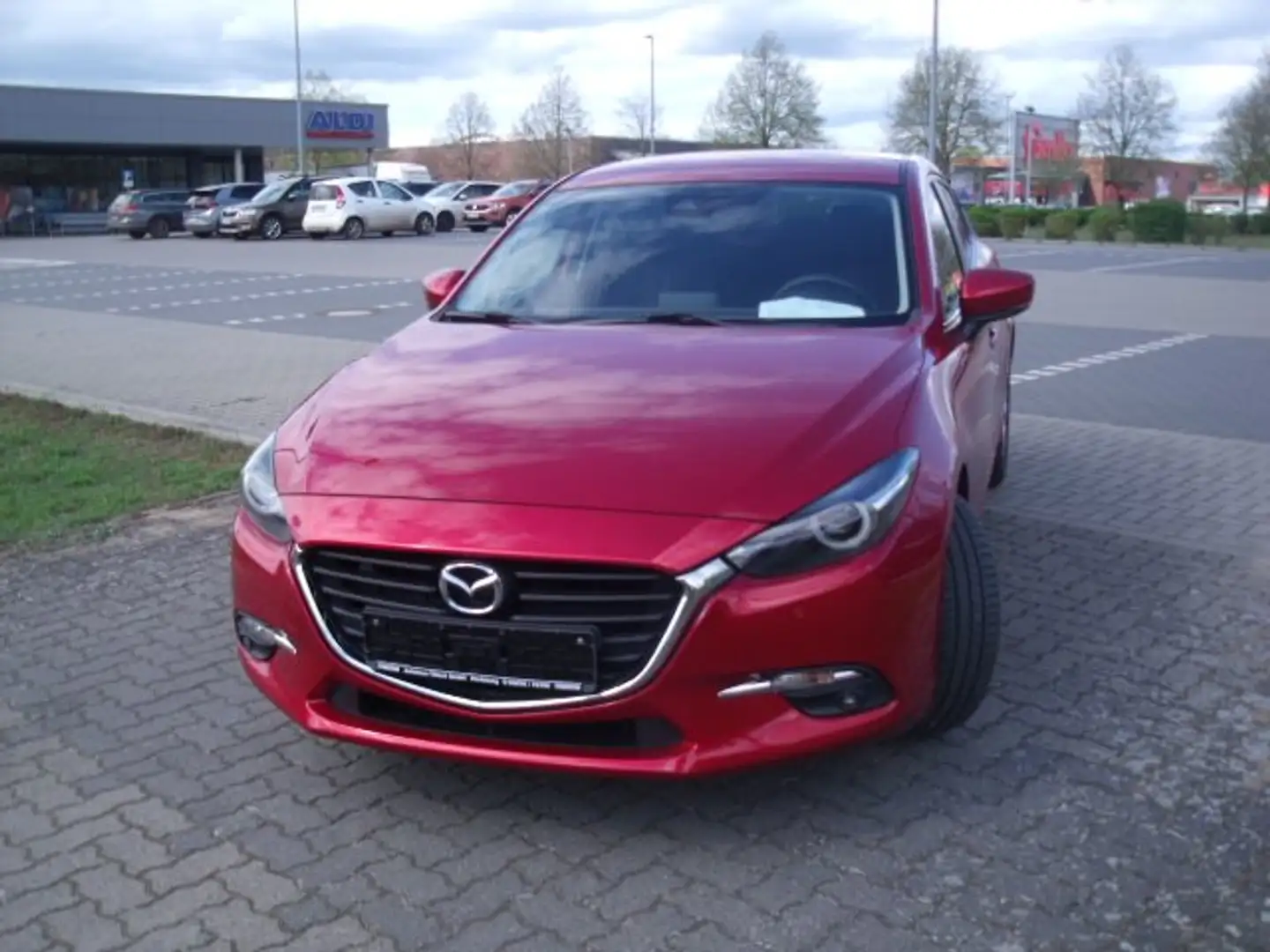 Mazda 3 Exclusive-Line Red - 2