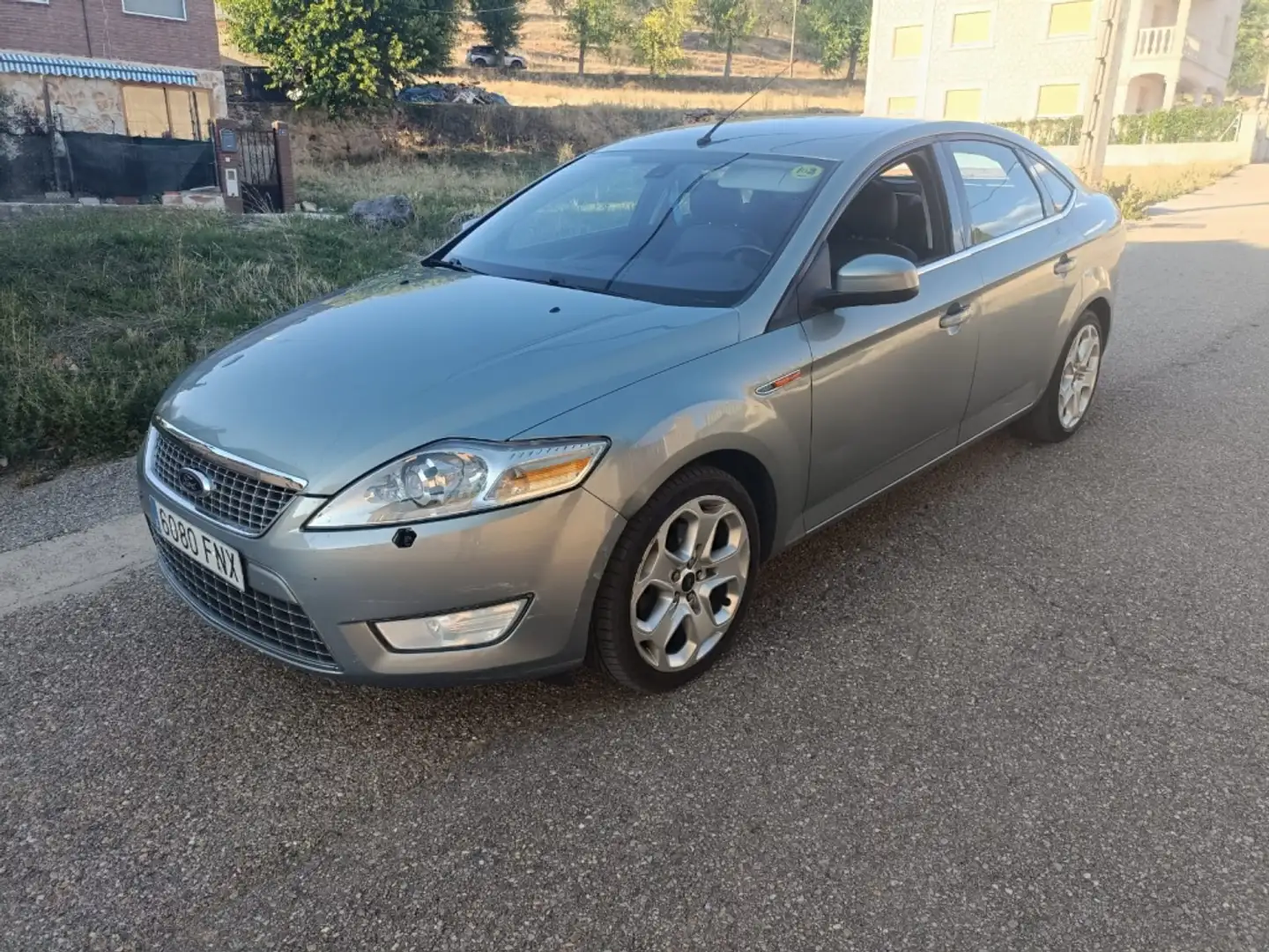 Ford Mondeo 2.0TDCi Titanium Gris - 1