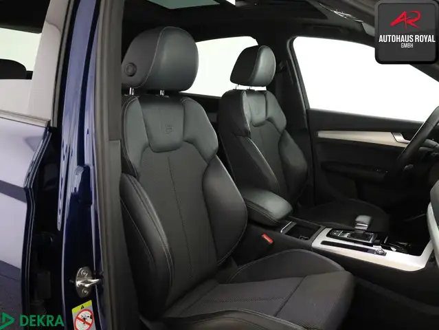 Audi Q5 view 11