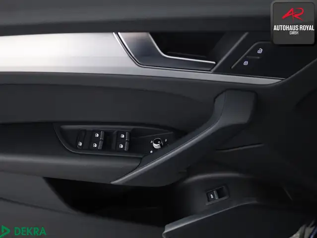 Audi Q5 view 15