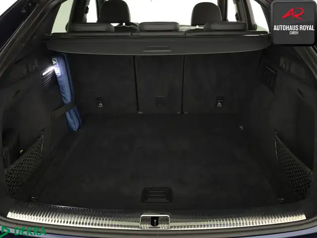 Audi Q5 view 14