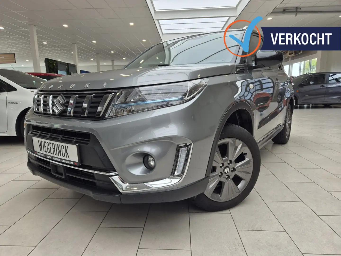Suzuki Vitara 1.4 Boosterjet Select [ TREKHAAK | 1500 KG TREKGEW Grau - 1
