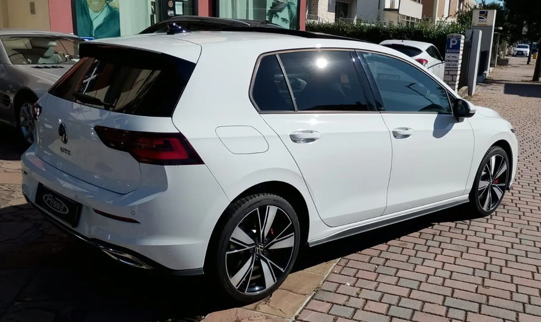 Volkswagen Golf GTE DSG Bianco - 2
