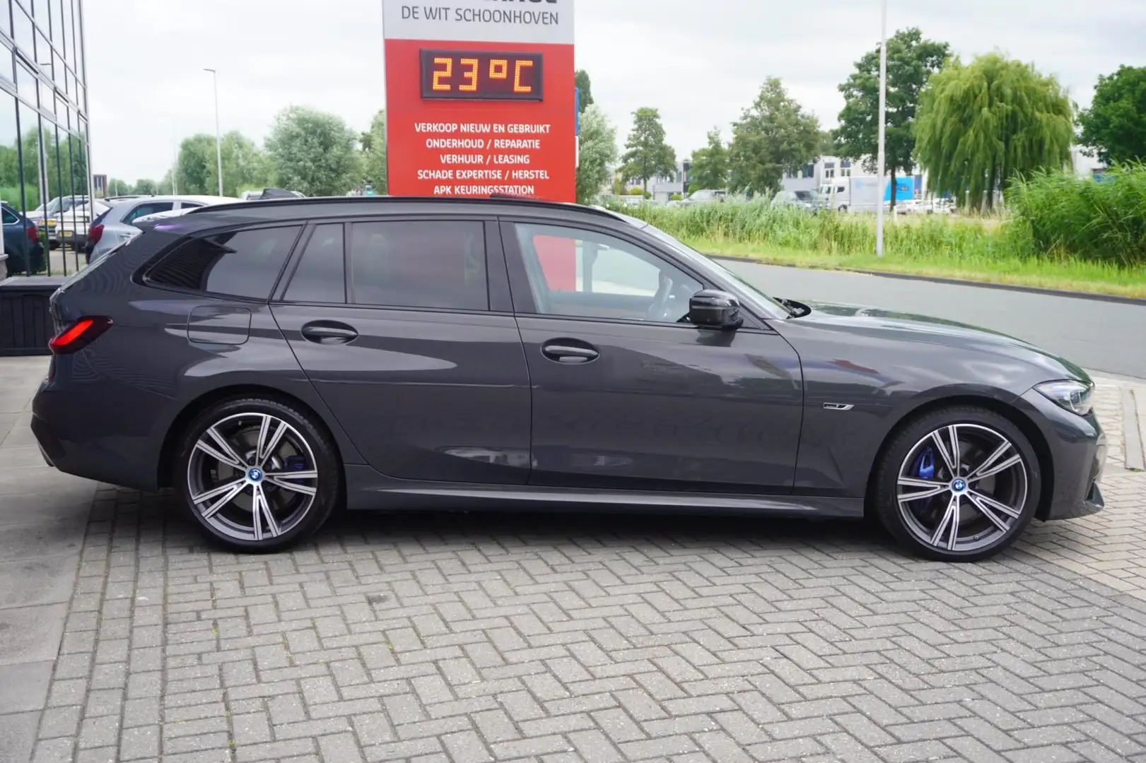 BMW 330 3-serie Touring 330e / M sport / M Sportstoelen / Gris - 2