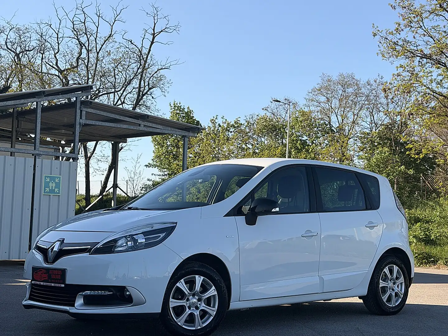 Renault Scenic Scénic Energy dCi 130 Euro 6 Limited Edition*GA... Weiß - 2