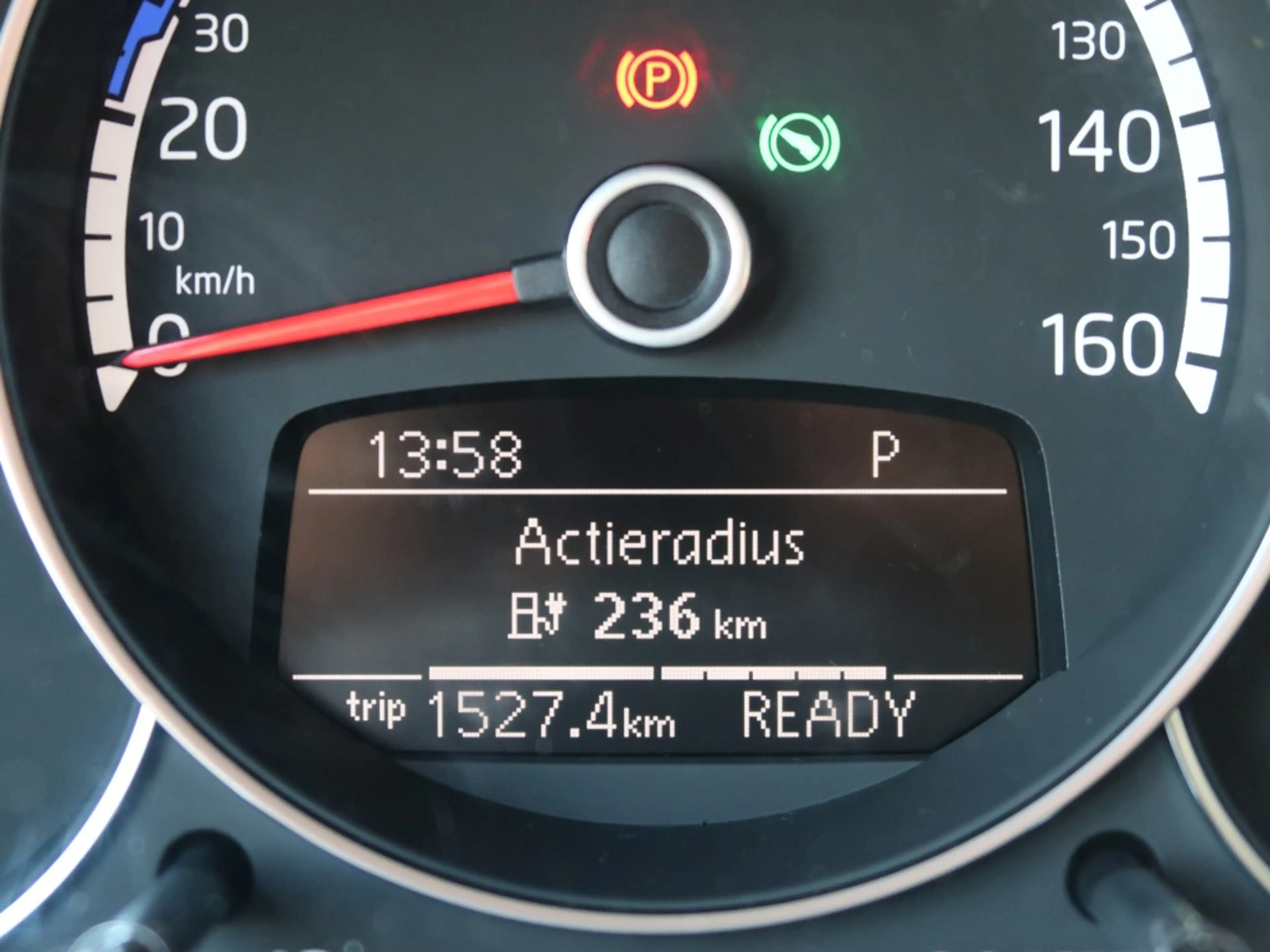 Volkswagen e-up! e-up! Style — photo 14