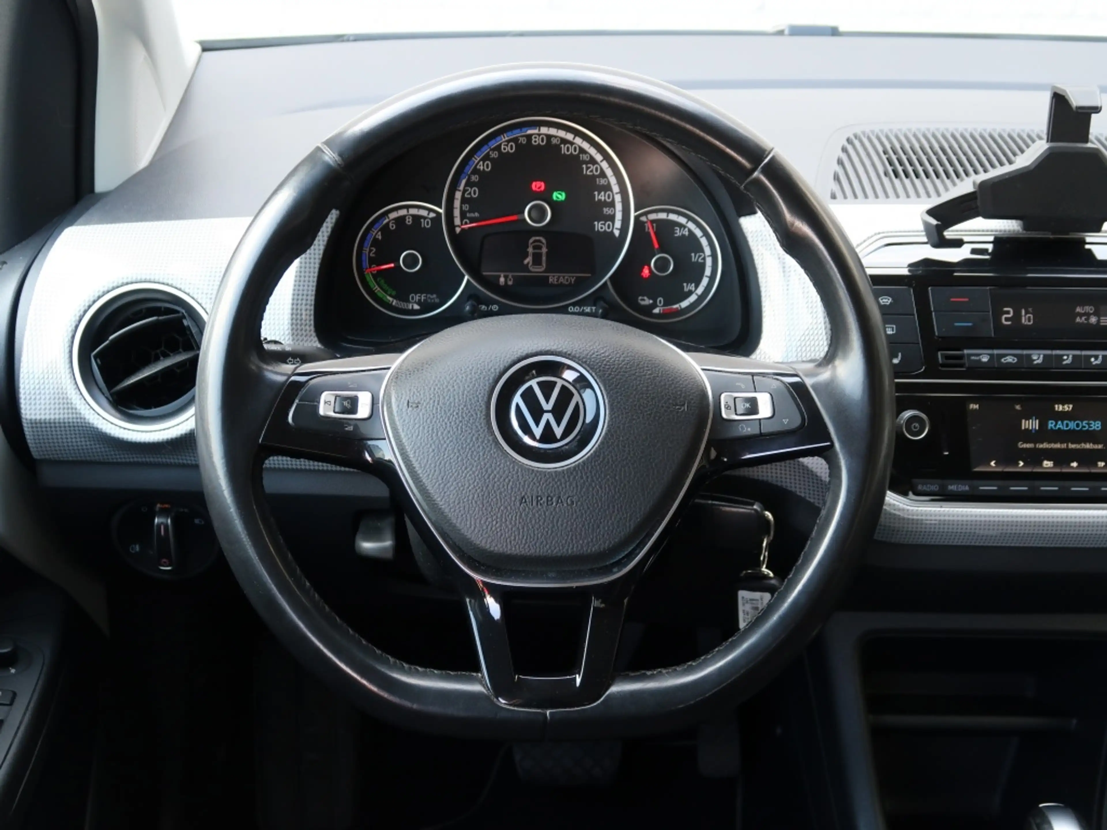 Volkswagen e-up! e-up! Style — photo 9